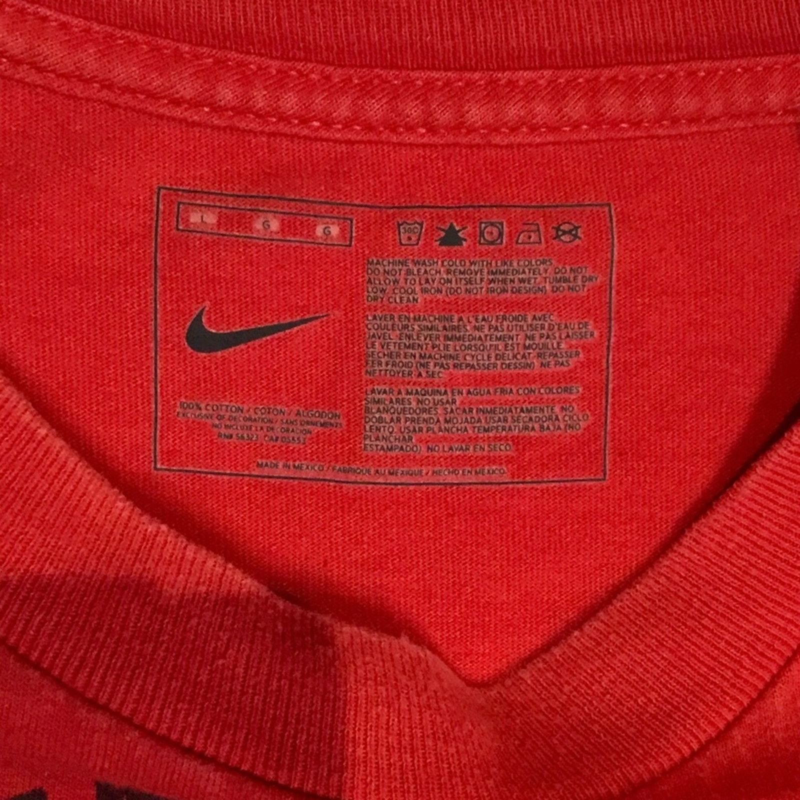 Nike Nike T Shirt Size US L / EU 52-54 / 3 - 4 Thumbnail
