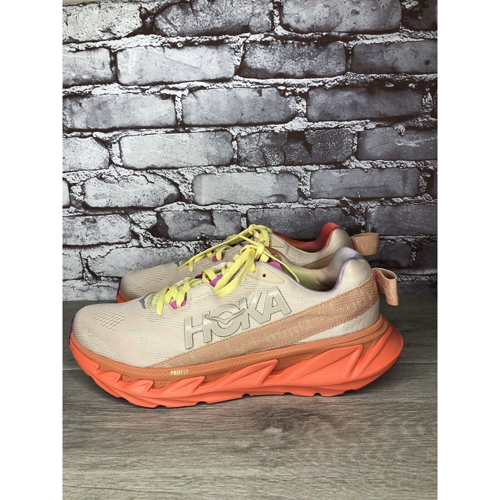 Hoka Hoka One One Elevon 2 Mental Health Sand Camelia Running Sho Size US 12 / IT 42 - 17 Thumbnail
