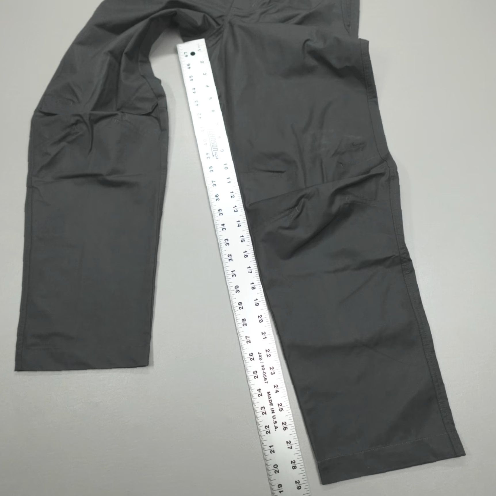 Nike Nike Tech Loose Fit Straight Leg Reg Woven Pants HJ0647-060 XS Black Nike Tech Knit Athleisure Pants Mens Regular Size US 27 - 7 Thumbnail