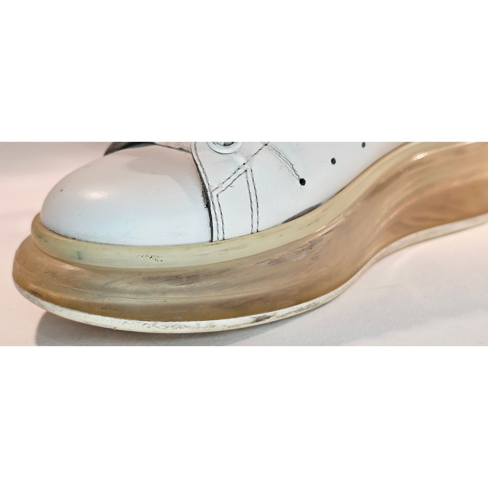 Alexander McQueen Alexander McQueen Oversized Sneaker “White Multi” Size US 6.5 / IT 36.5 - 21 Thumbnail