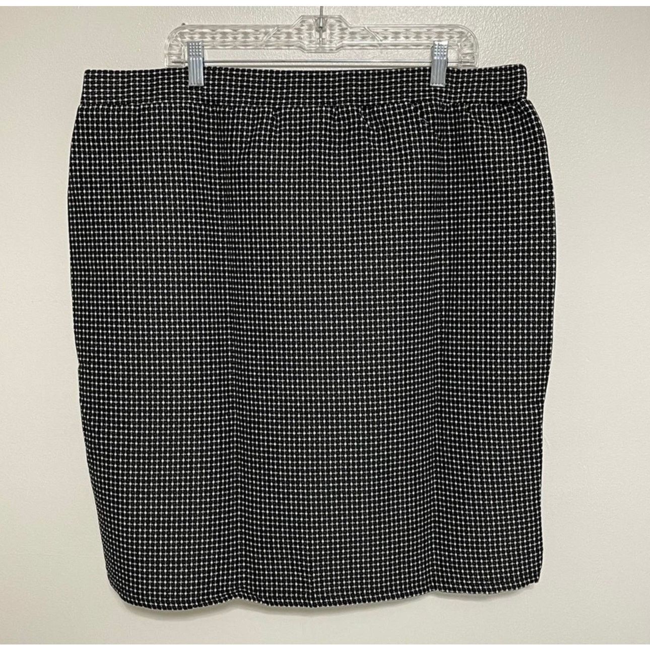 Other JESSICA LONDON Black & White Box Plaid Skirt Size 18/20 NWT Size 40" / US 18 - 10 Thumbnail