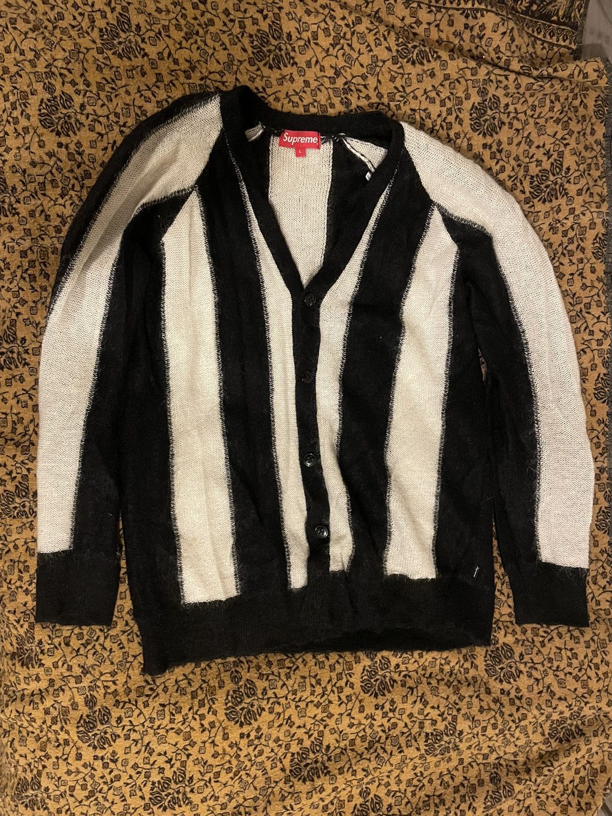 Supreme black and white clearance sweater