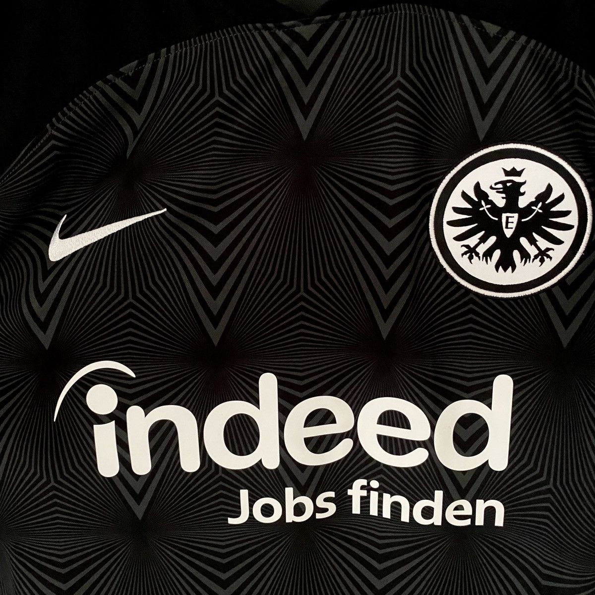 Nike 2022 2023 Eintracht Frankfurt Nike Away Kit Soccer Jersey FC Size US XL / EU 56 / 4 - 4 Thumbnail