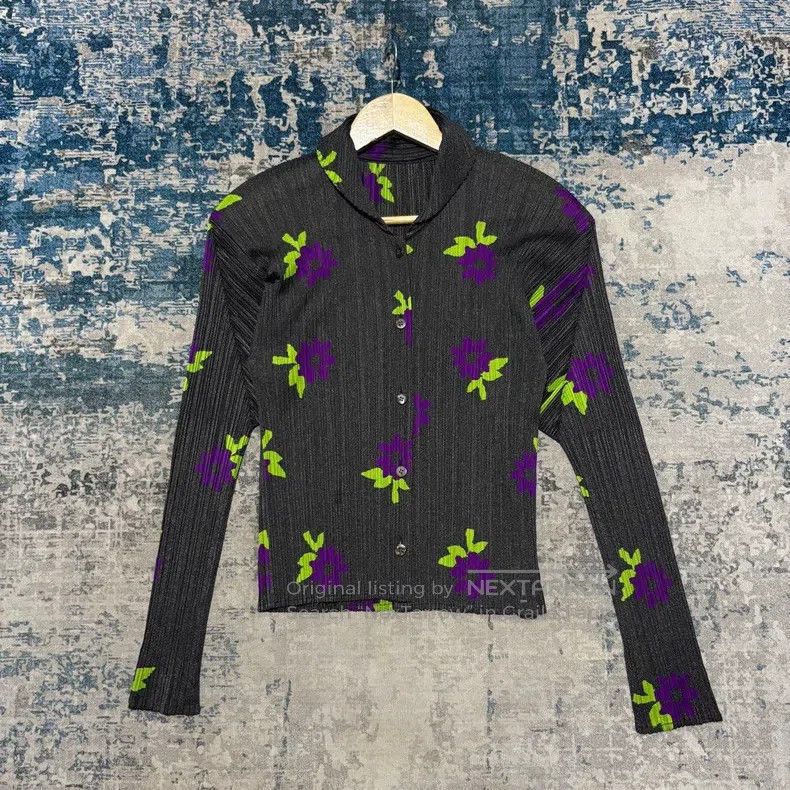Issey Miyake Issey Miyake Pleated Long Sleeve Top, Purple Green Floral Size S / US 4 / IT 40 - 1 Thumbnail