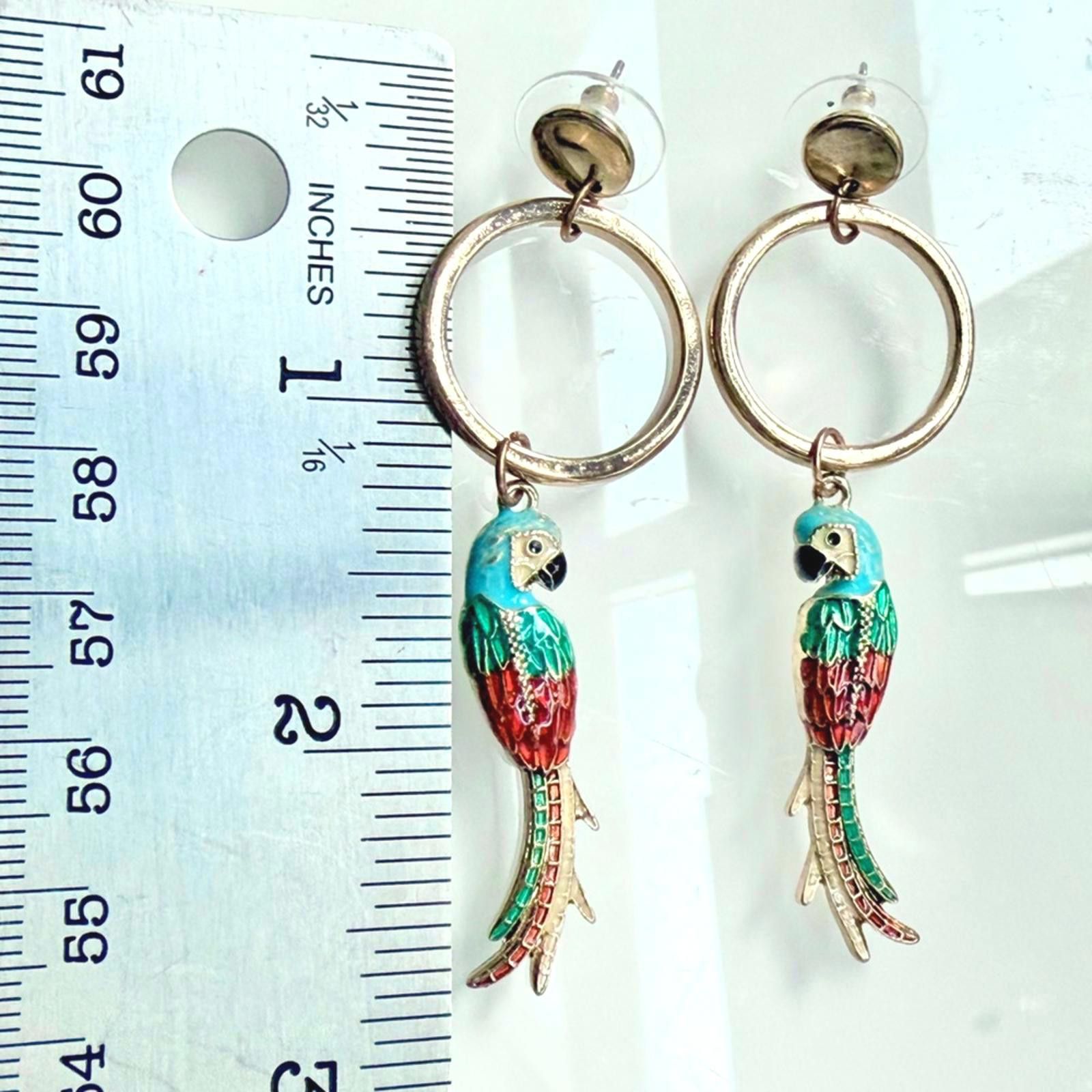 Other VTG Colorful Enamel Parrot Drop Earrings Gold Tone Hoops Size ONE SIZE - 5 Thumbnail