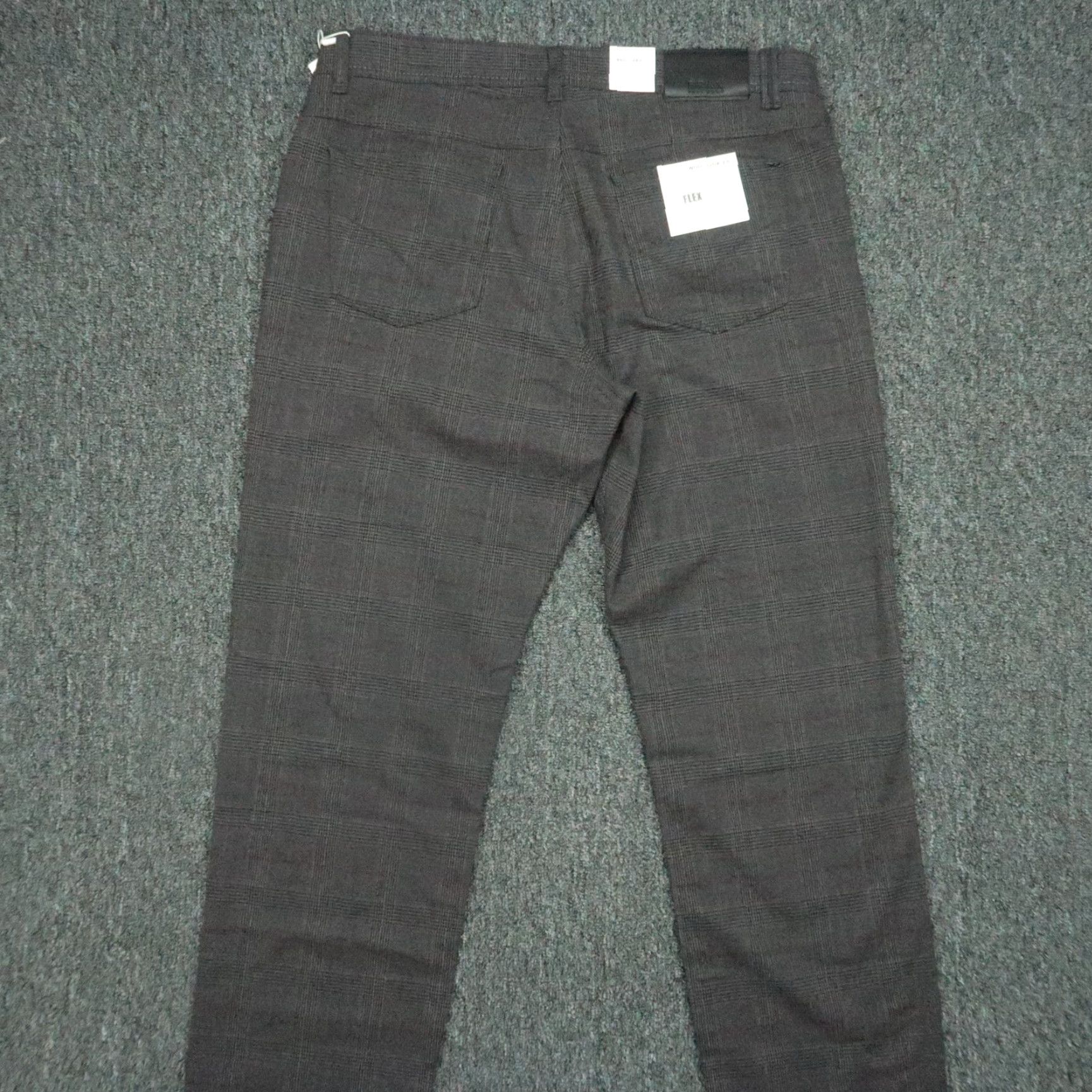 BRAX Brax Pants Mens 36x34 Gray Plaid Chino Flat Front 5-Pocket Regular NWT Wool Look Size US 36 / EU 52 - 3 Thumbnail