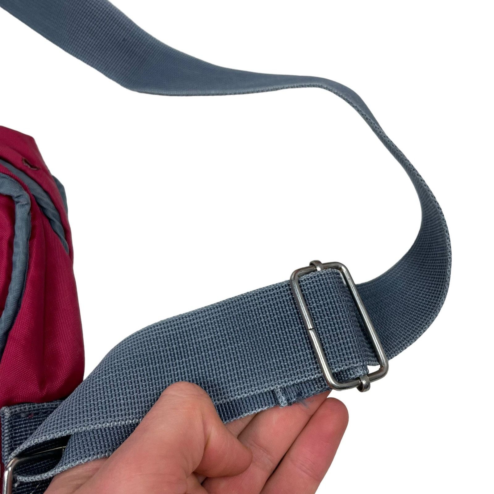 Nike × Vintage Nike Athletic Men's Red Zipper Logo Crossbody Strap Backpack Size ONE SIZE - 5 Thumbnail