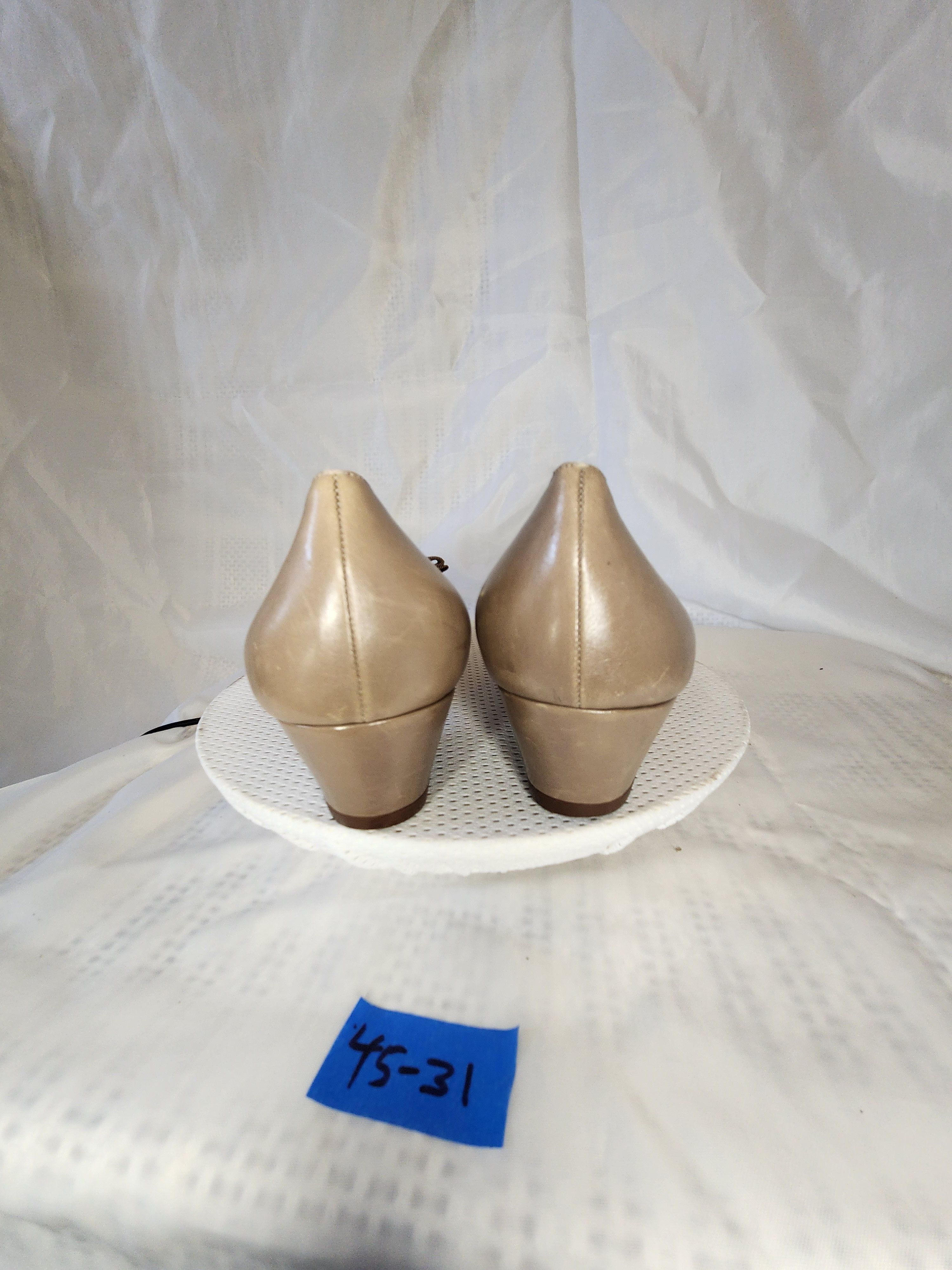 Salvatore Ferragamo VARA Size US 10 / IT 40 - 5 Thumbnail