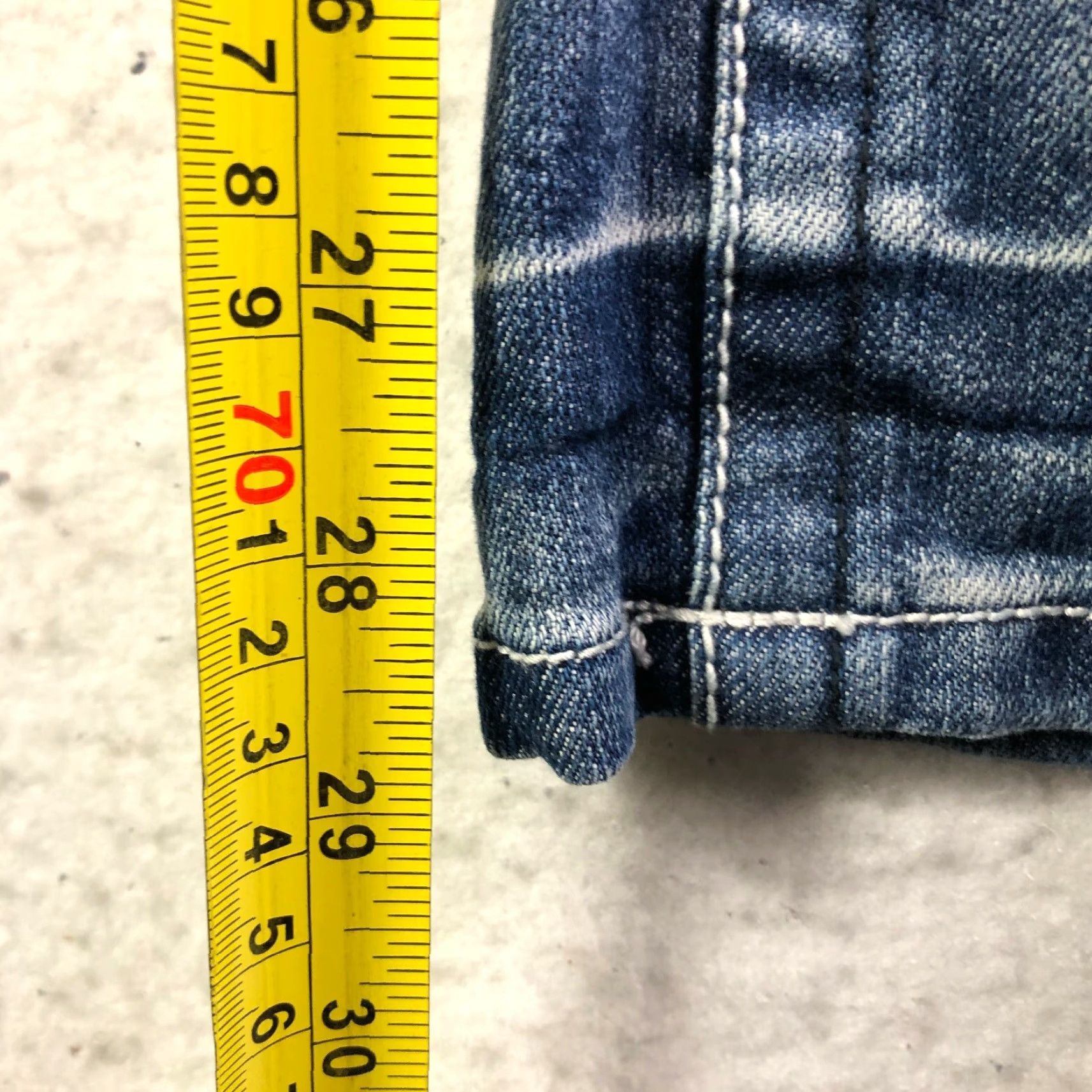 Denime Red Rivet Womens Jeans Mid Rise Medium Wash Blue Denim Size 11 Straight Cotton Denim 29in Inseam Womens Size 32" / US 10 / IT 46 - 3 Thumbnail