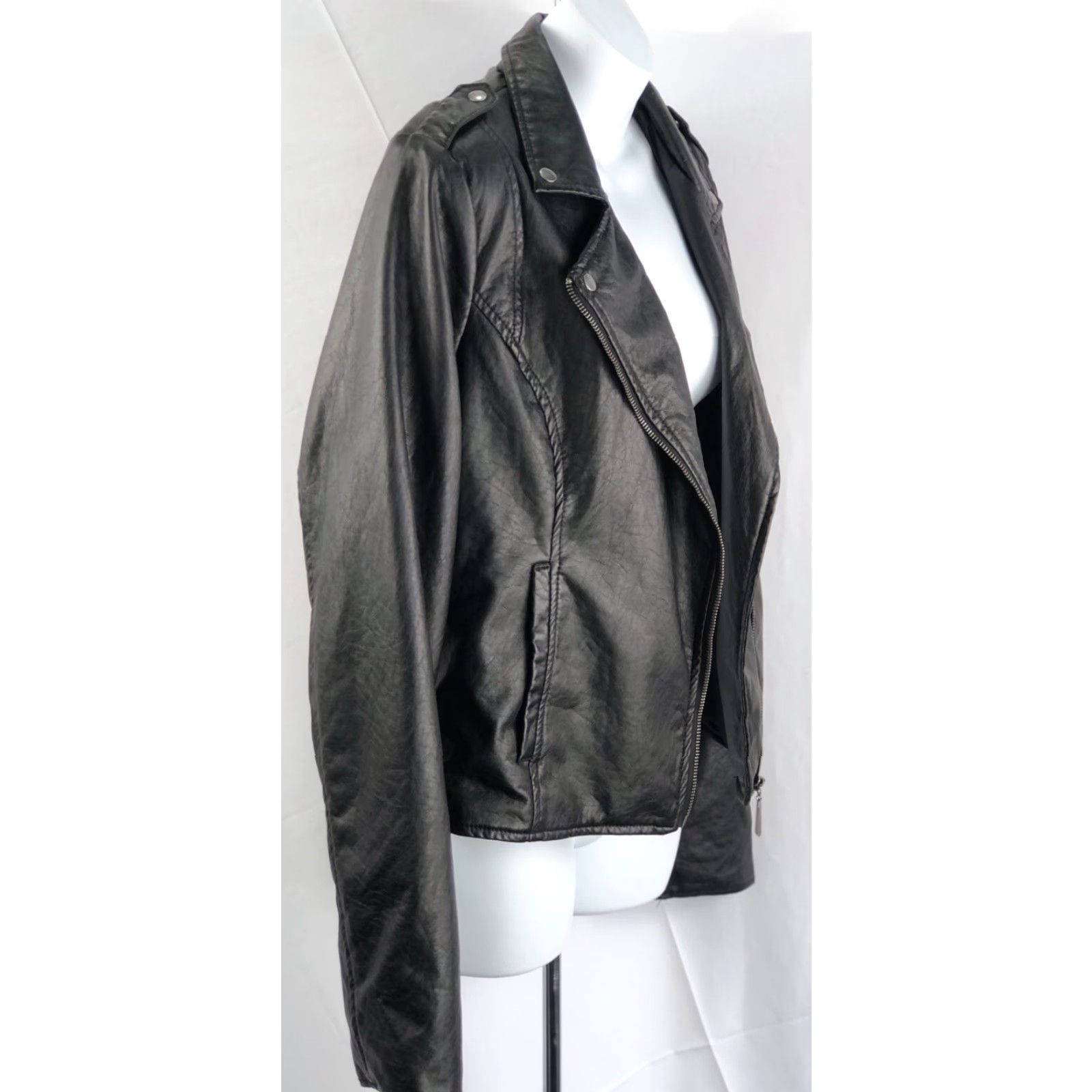 Vintage Arizona Faux Leather motorcycle Jacket L Womens Size L / US 10 / IT 46 - 2 Thumbnail