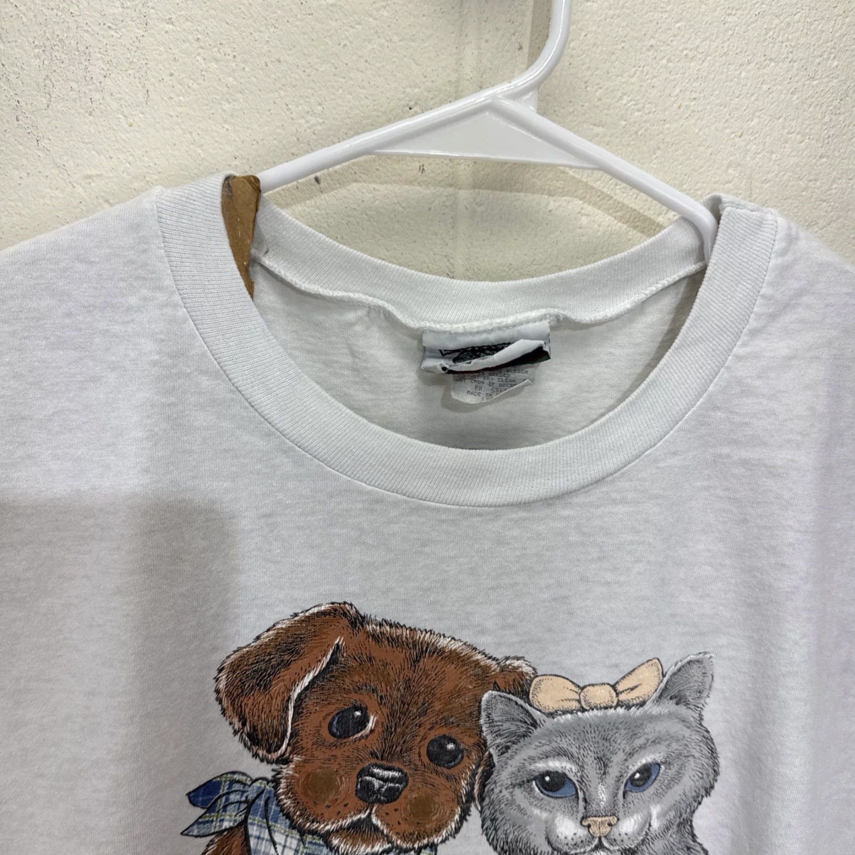 Vintage VINTAGE 90s International Design Group Cat Dog Cartoon Graphic Print Cropped Shirt Size Large White Unisex Size US L / EU 52-54 / 3 - 5 Thumbnail