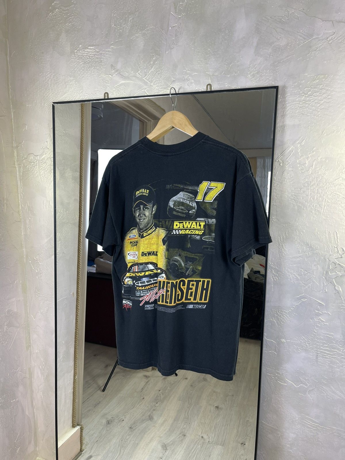 Vintage Vintage 2002 Matt Kenseth NASCAR DeWalt Heavyweight Graphic Size US L / EU 52-54 / 3 - 1 Thumbnail