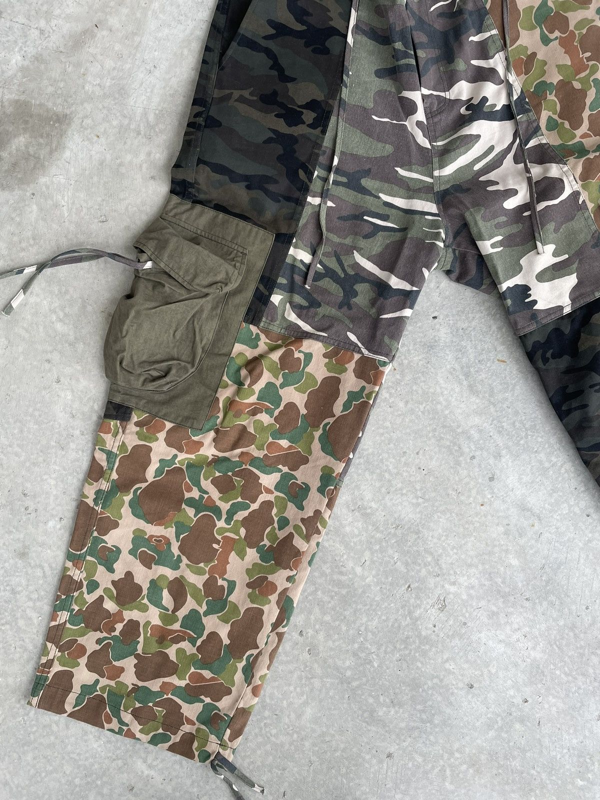 Designer Ajobyaj Multi Print Cargos Size US 33 - 3 Thumbnail