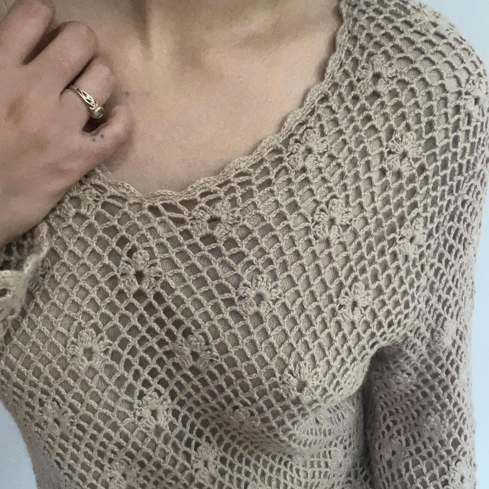 Croft & Barrow Tan crochet sweater with floral pattern long sleeves Size XXS / US 00 / IT 34 - 5 Thumbnail