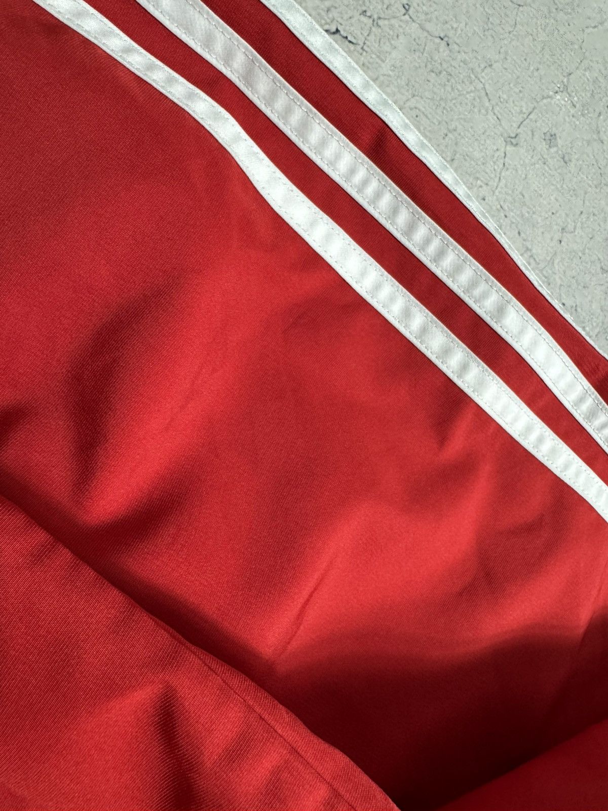 Adidas Adidas FC Bayern Munich Football Nylon Track Jacket Football Size US M / EU 48-50 / 2 - 11 Thumbnail