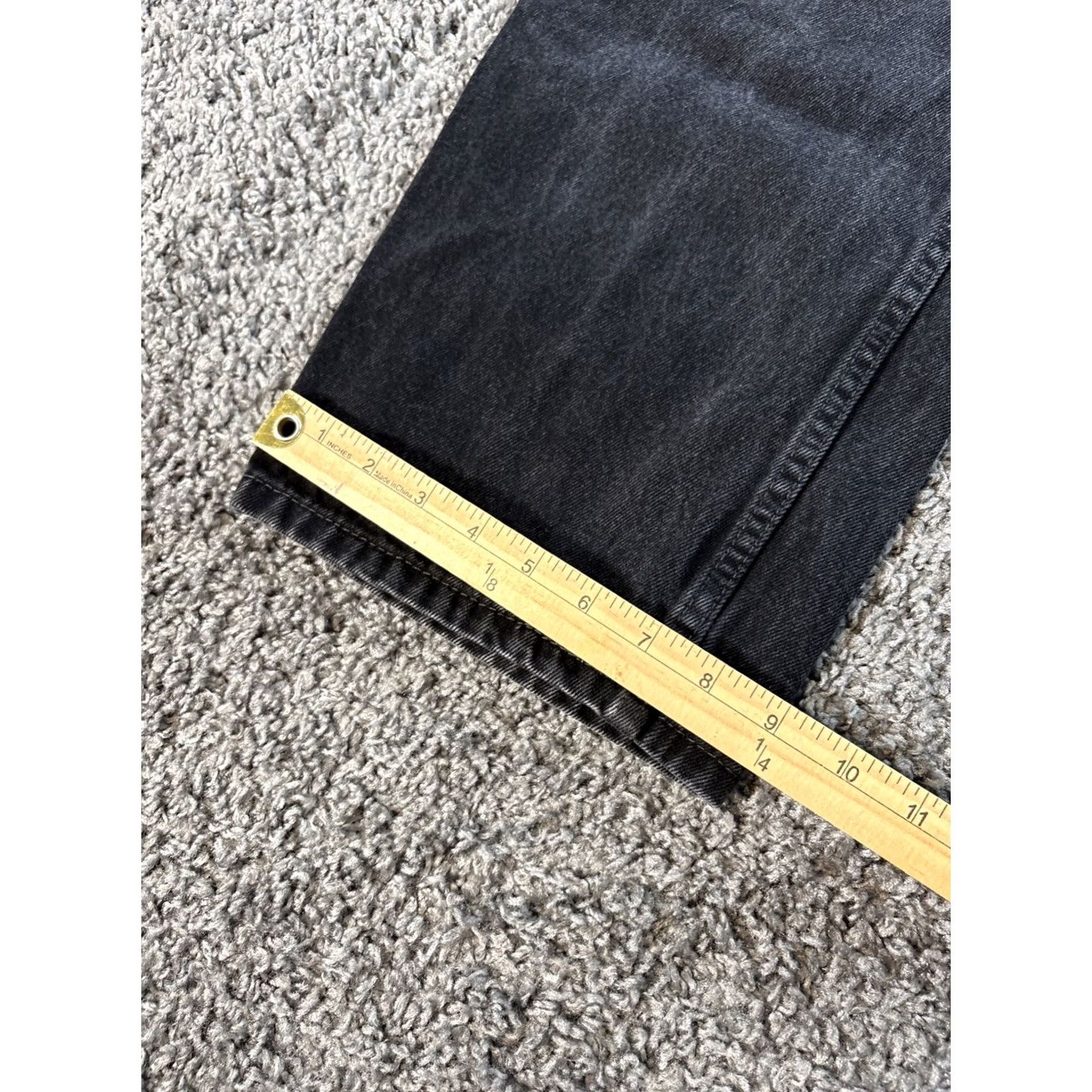 Levi's VINTAGE Levi's 550 Jeans Men's 38x28 Black Distressed Baggy Wide Skate Denim 90s Grunge Mens Size US 38 / EU 54 - 3 Thumbnail