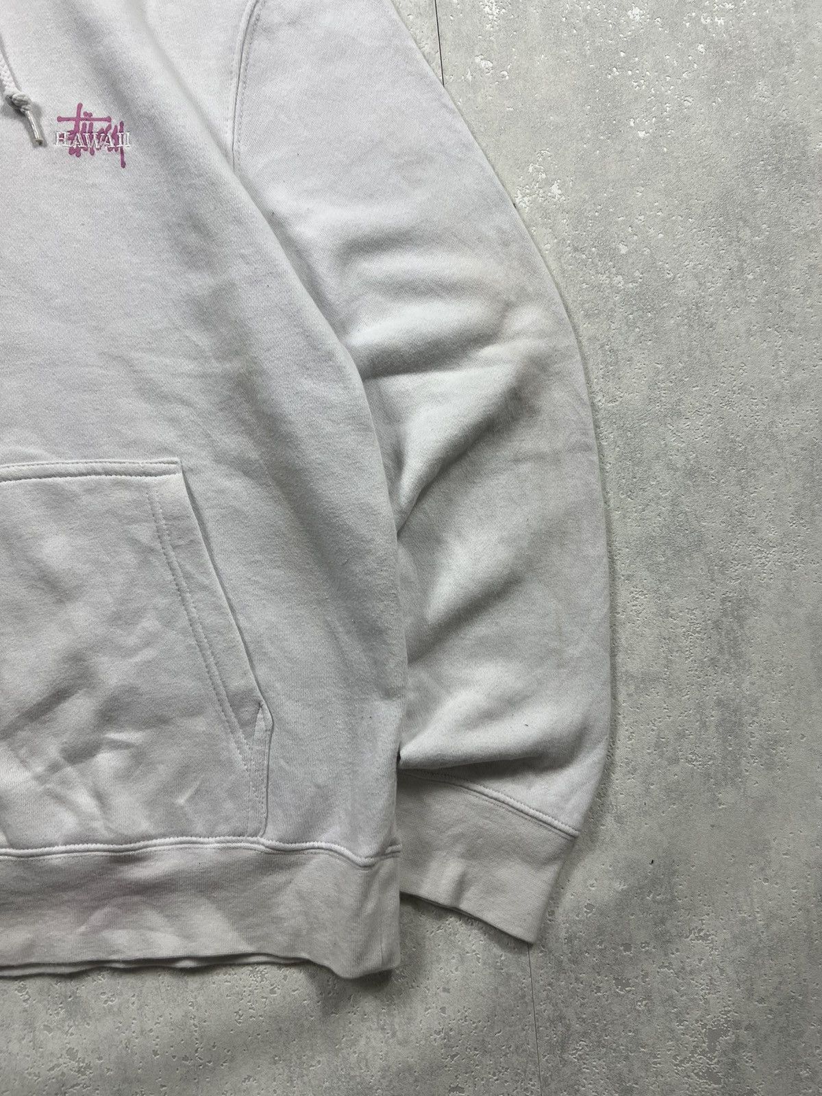 Stussy 00's STUSSY HAWAII Y2K SMALL LOGO HOODIE RARE RETRO Size US S / EU 44-46 / 1 - 2 Thumbnail