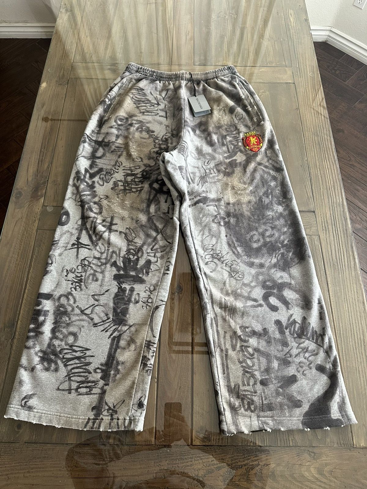 Pre-owned Balenciaga Ss 23 Mud Show Skater Graffiti Sweatpants In 
