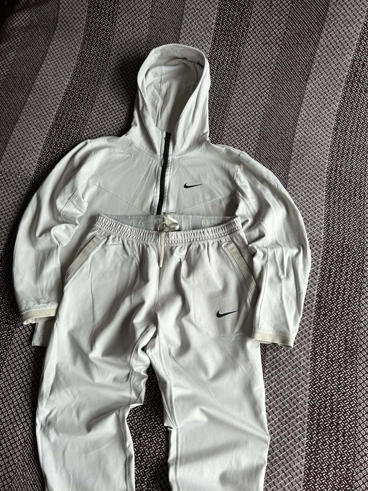 Nike Nike Sportswear Tech Pack Hoodie & Pants Size L Drill Hype Size US L / EU 52-54 / 3 - 2 Thumbnail