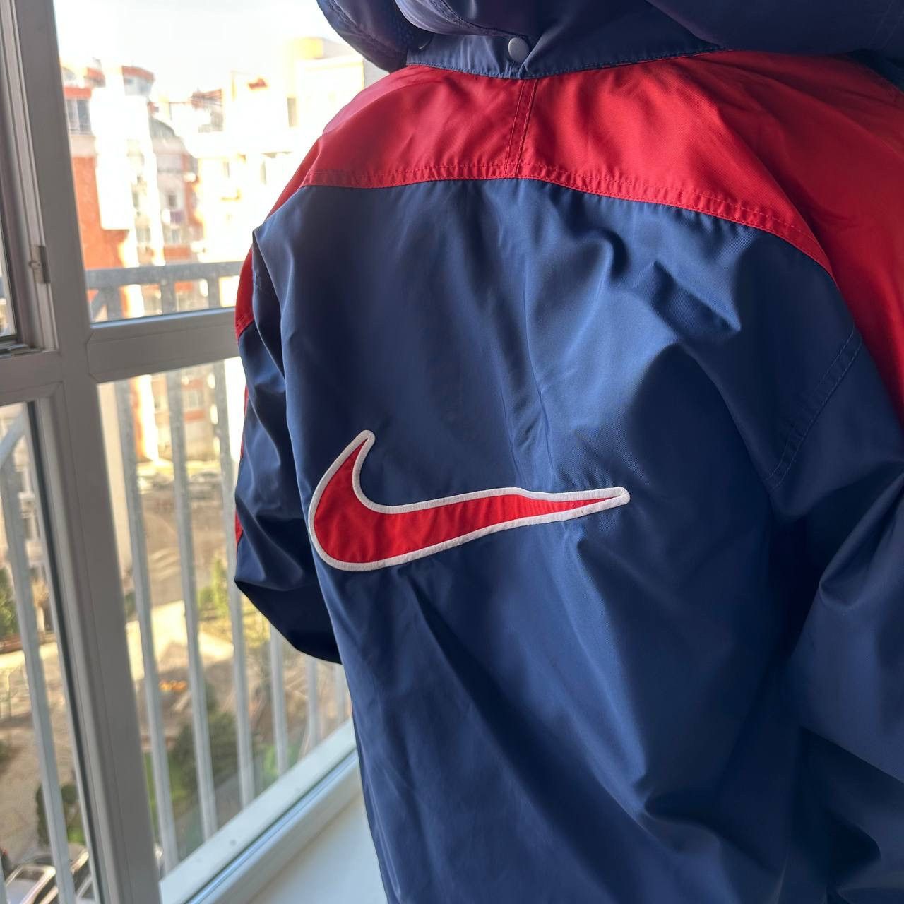 Nike 90s Vintage Nike Big Swoosh Hooded Nylon Light Jacket Size US M / EU 48-50 / 2 - 9 Thumbnail