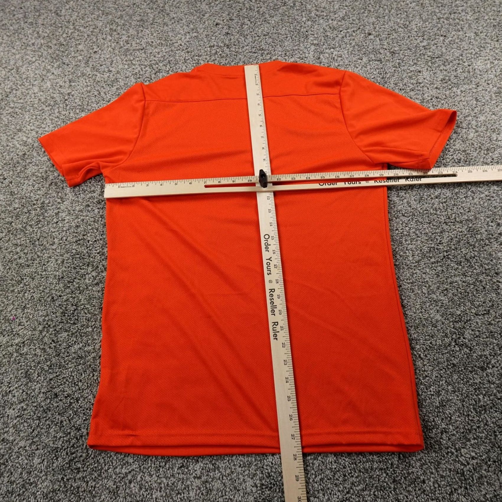 Nike Nike Dri-FIT Shirt Mens M Orange King Lion Graphic Logo Short Sleeve Tee Size US M / EU 48-50 / 2 - 5 Thumbnail