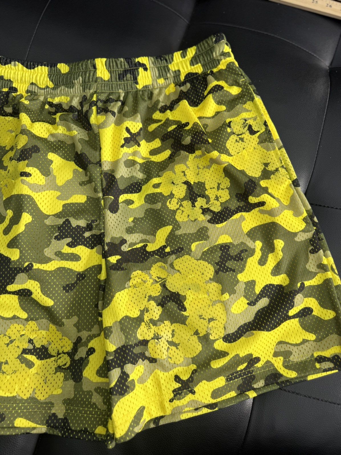 DENIM TEARS Denim Tears Mesh Summer Shorts Yellow Camo Size Large (NEW) Size US 33 - 2 Thumbnail