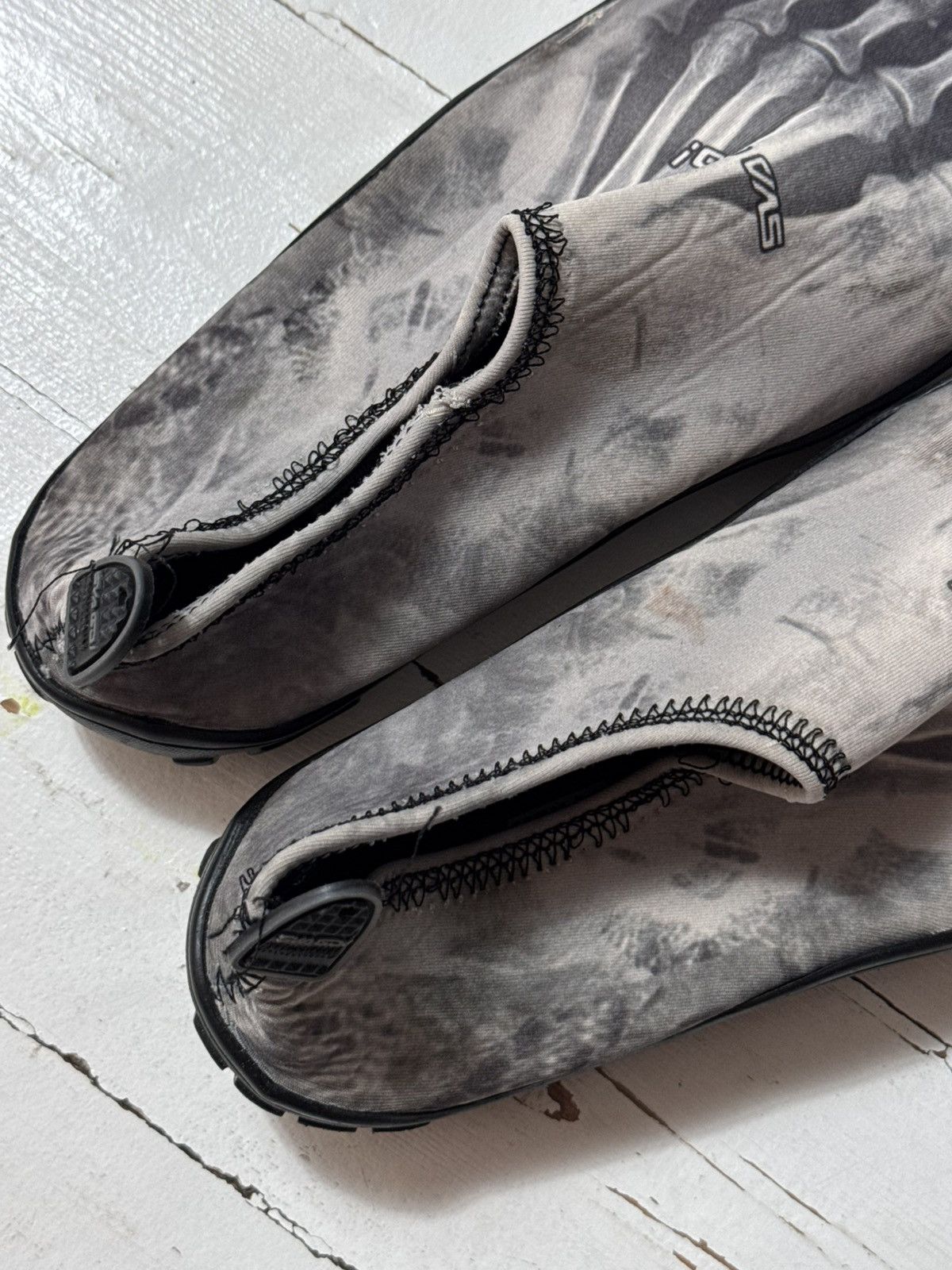 Other VINTAGE VAPOR WATER SHOES SKELETON PRINT Size US 6 / IT 36 - 10 Thumbnail