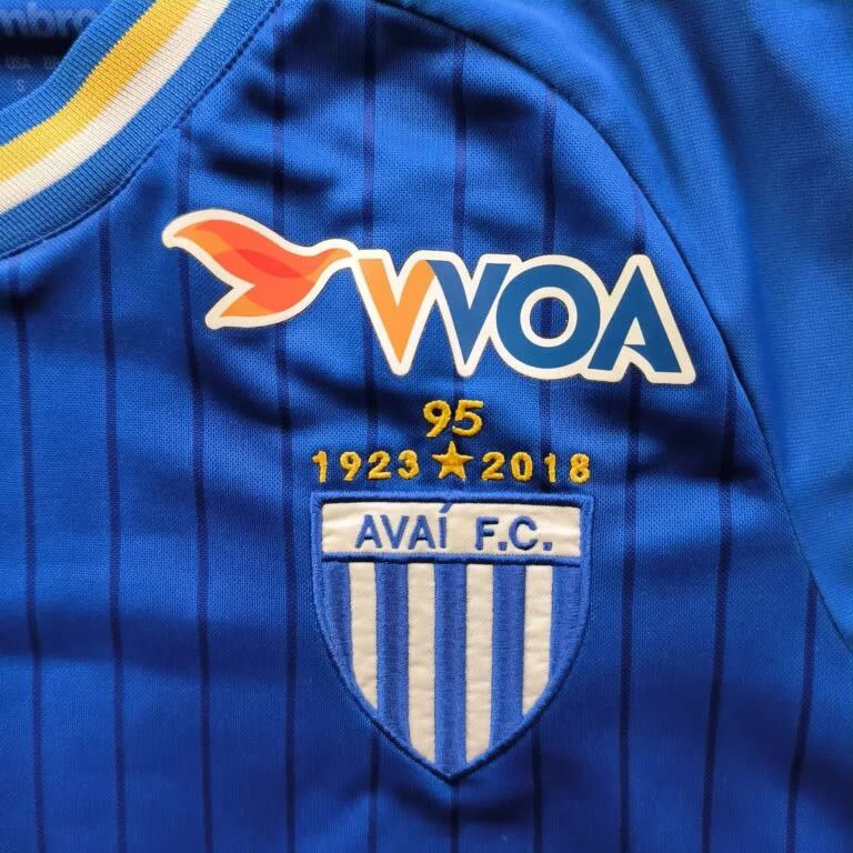 Umbro Avai 2018-19 Umbro third football jersey size S Size US S / EU 44-46 / 1 - 3 Thumbnail