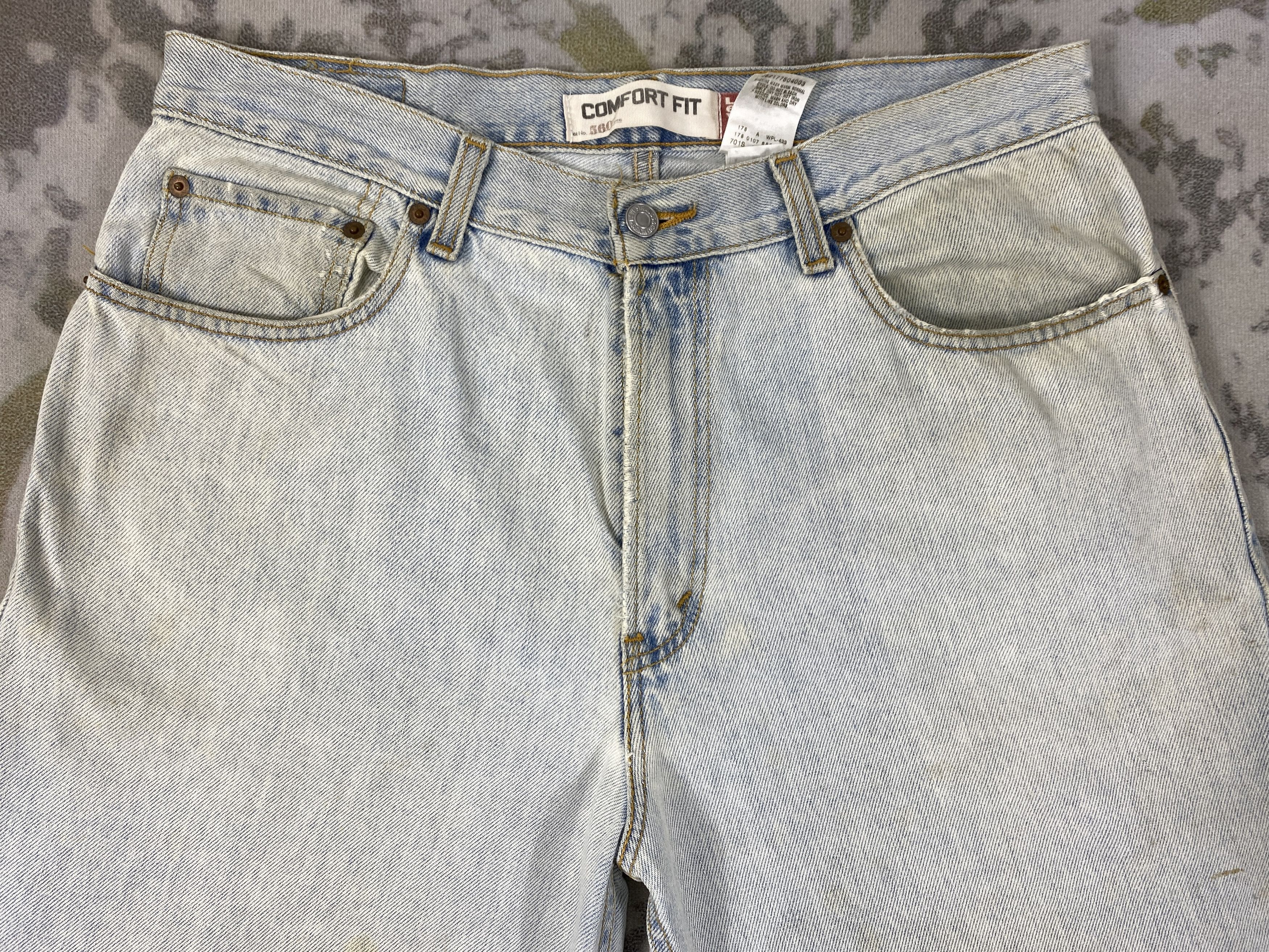 Levi's Light Wash Vintage Levi's 560 Jeans 35x32 Denim -JN1024 Size US 35 - 3 Thumbnail