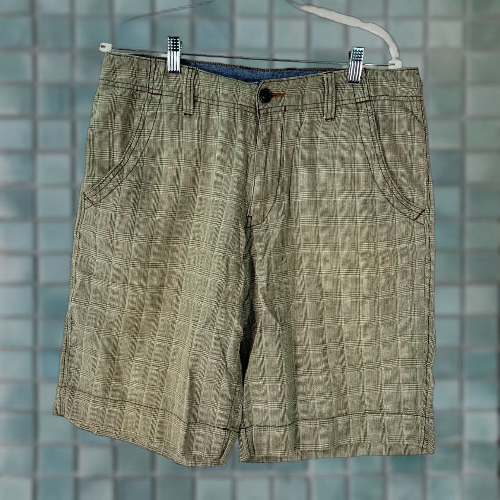 Lucky Brand Lucky Brand Shorts Bermuda Men Plaid Flat Front Mid Rise Cotton 33 Green Regular Waist 34 Inseam 11in Casual Mens Size US 34 / EU 50 - 1 Thumbnail