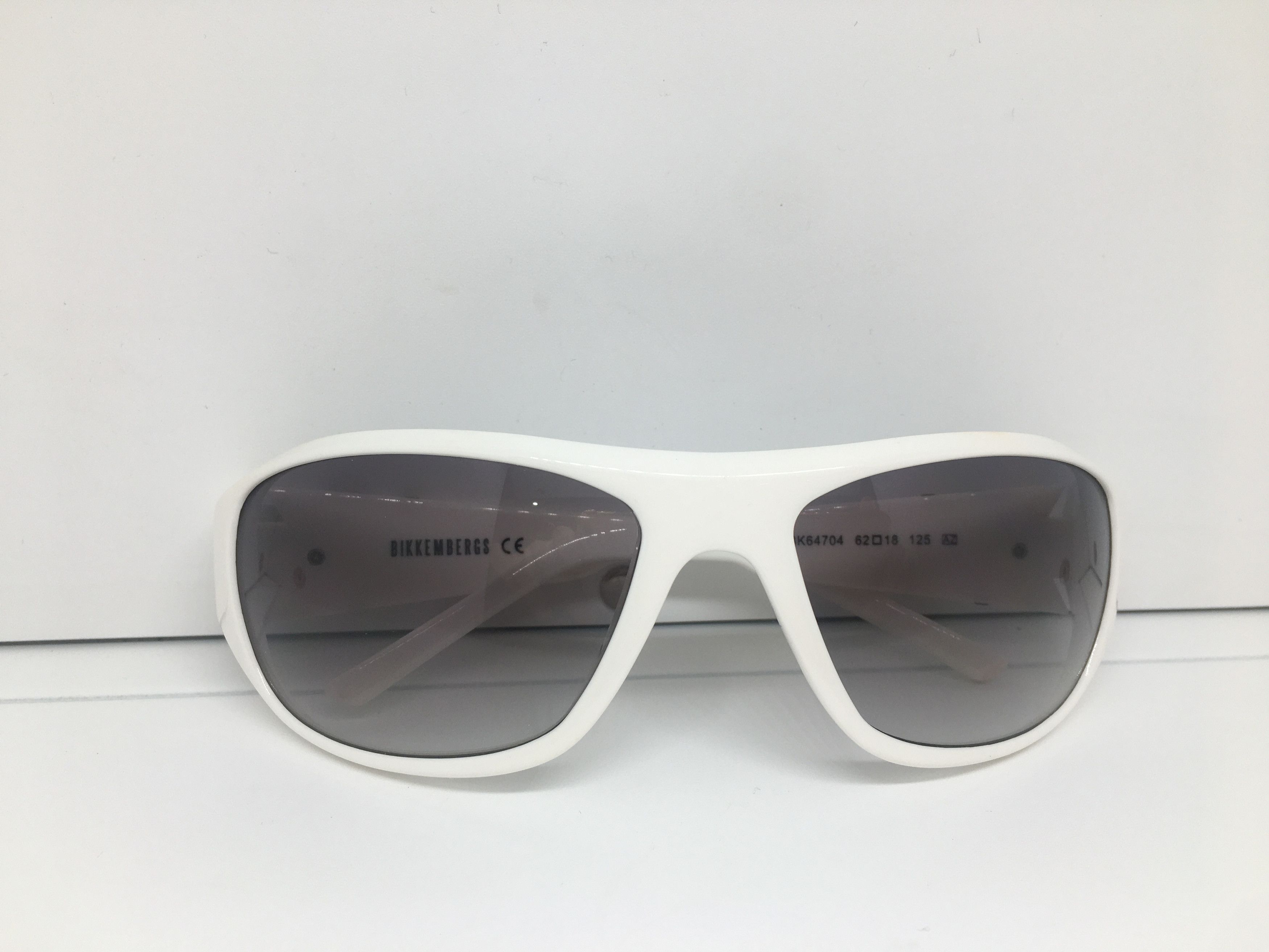 Other BIKKEMBERGS WHITE Wrapped Sunglasses Frame Size ONE SIZE - 10 Thumbnail