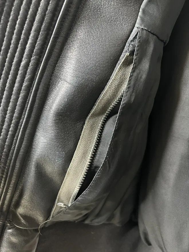 Rick Owens Rick Owens FW22 Strobe Leather Girdered Bomber Size US XS / EU 42 / 0 - 6 Thumbnail