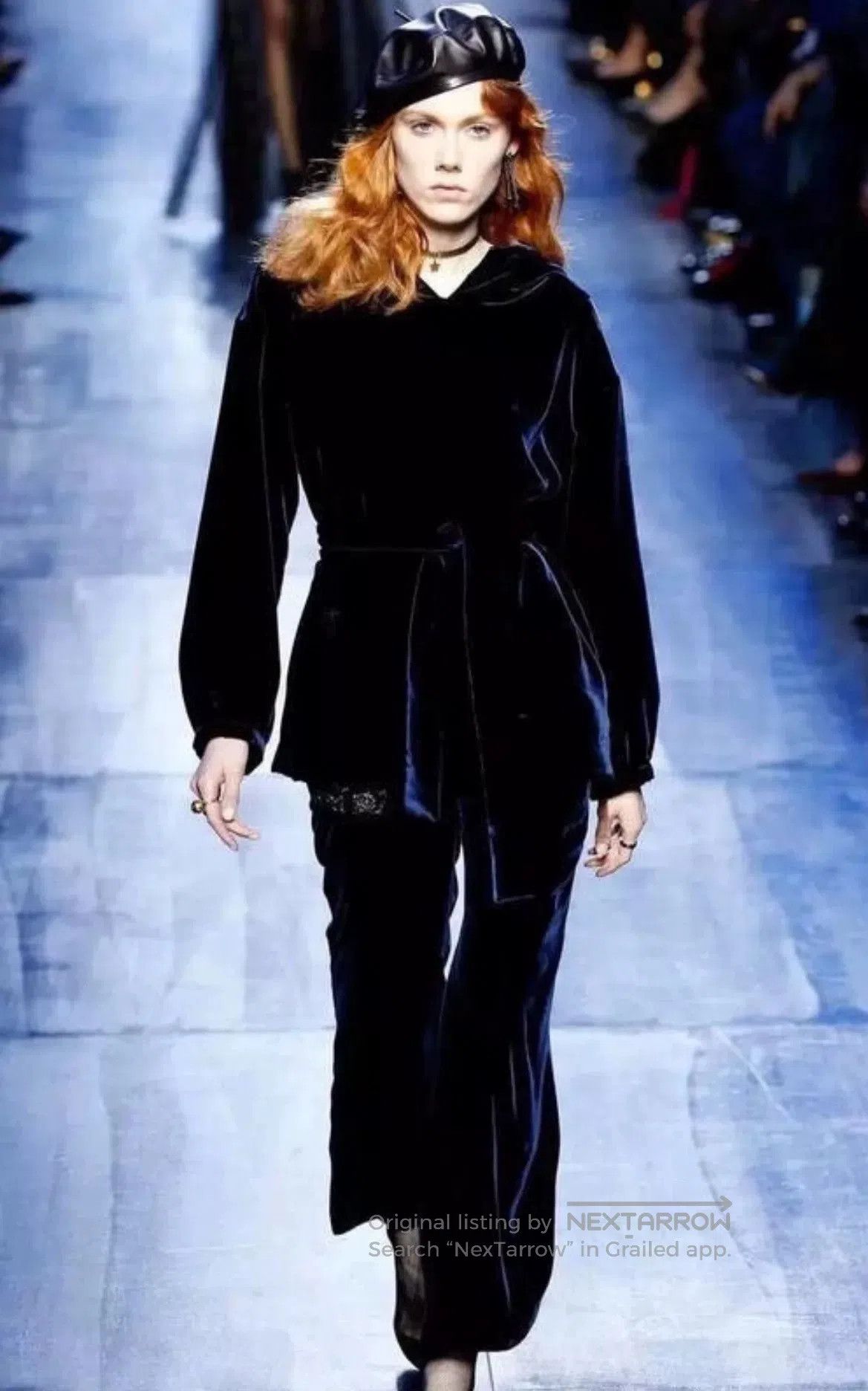 Dior Dior Dark Blue Velvet Hooded Coat. Size XXS / US 00 / IT 34 - 2 Thumbnail