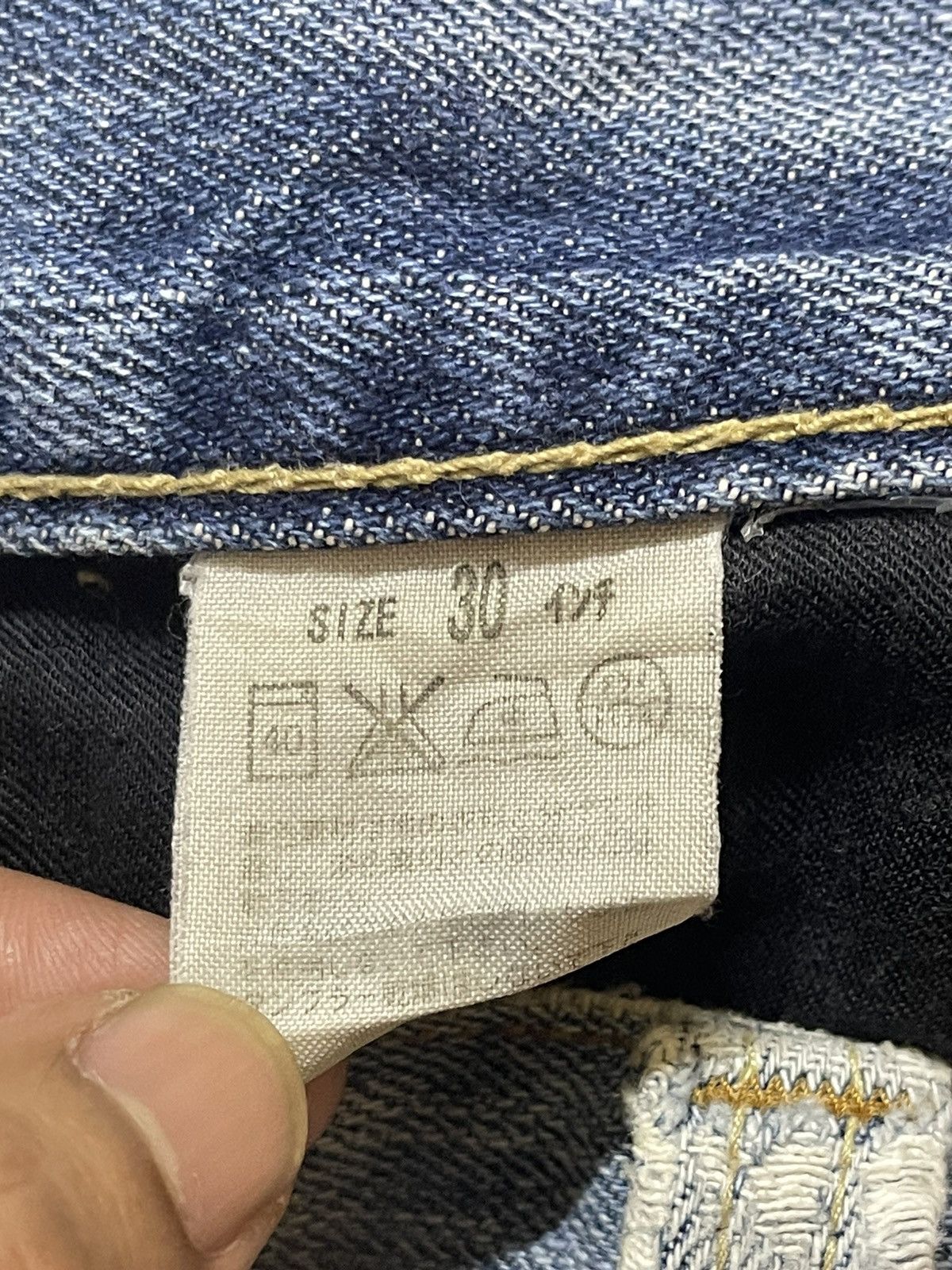 Levi's Vintage Levis Blue Wash Distressed Wide Leg Jeans Size US 31 - 9 Thumbnail