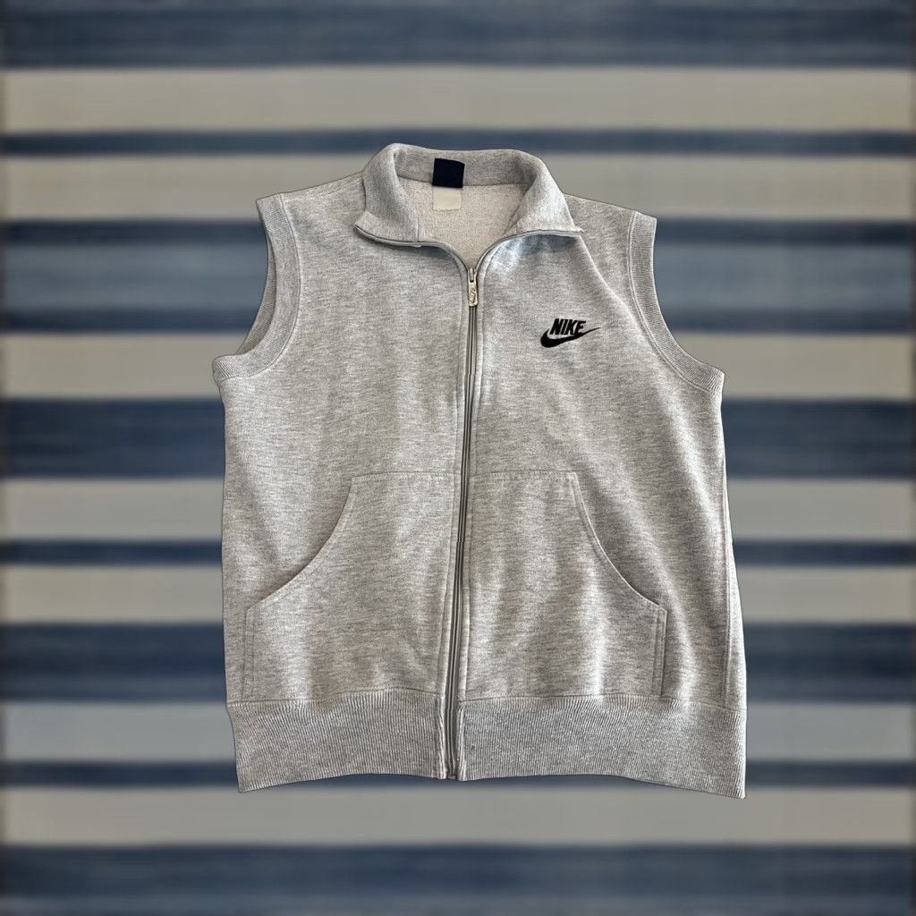 Nike VINTAGE Nike Blue Tag Gray Sweater Vest Medium Jacket/Coat/Sweatshirt? Size US M / EU 48-50 / 2 - 1 Thumbnail