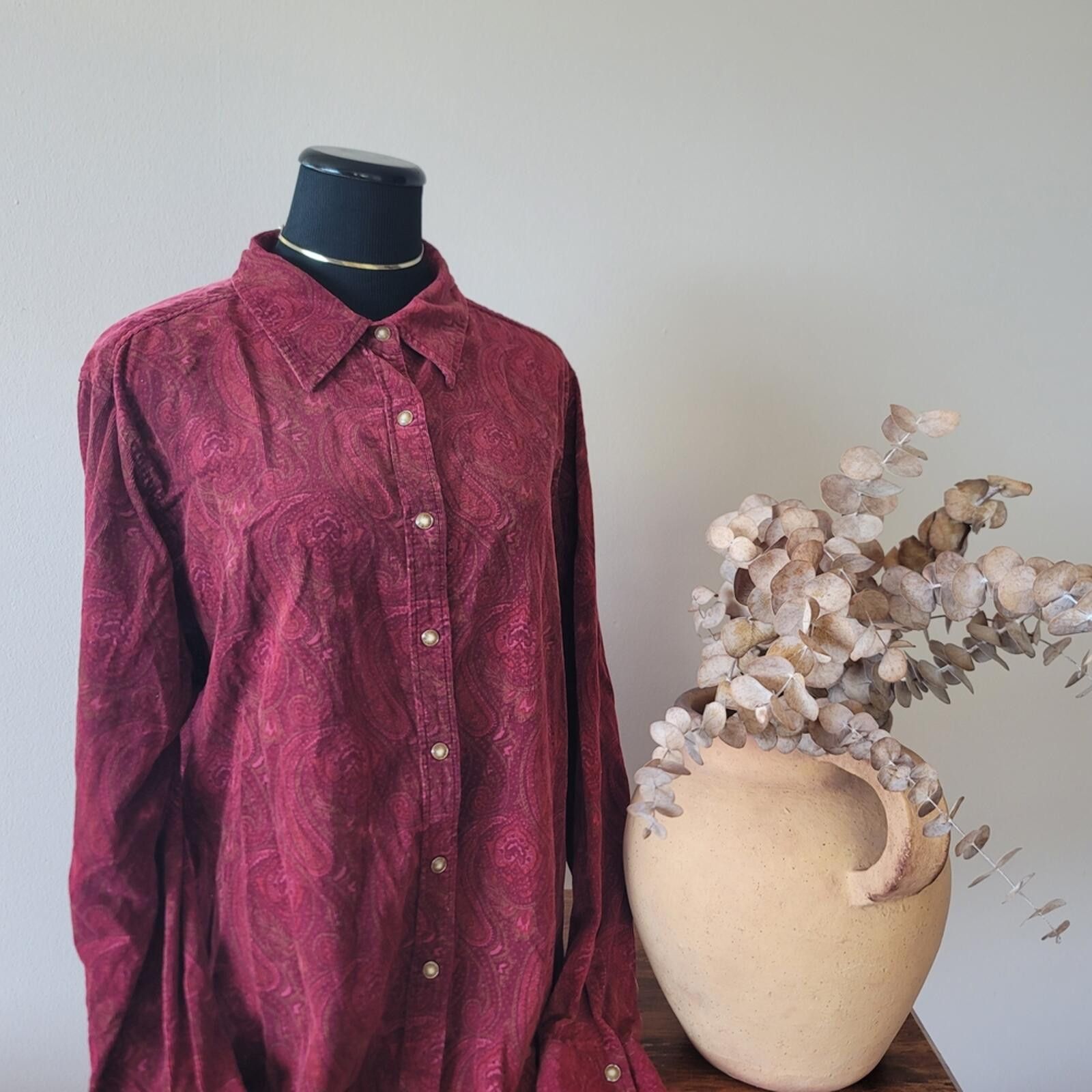 St. Johns Bay St. John's Bay Burgundy Corduroy Paisley Shirt Cotton Sz XL Size XL / US 12-14 / IT 48-50 - 1 Thumbnail