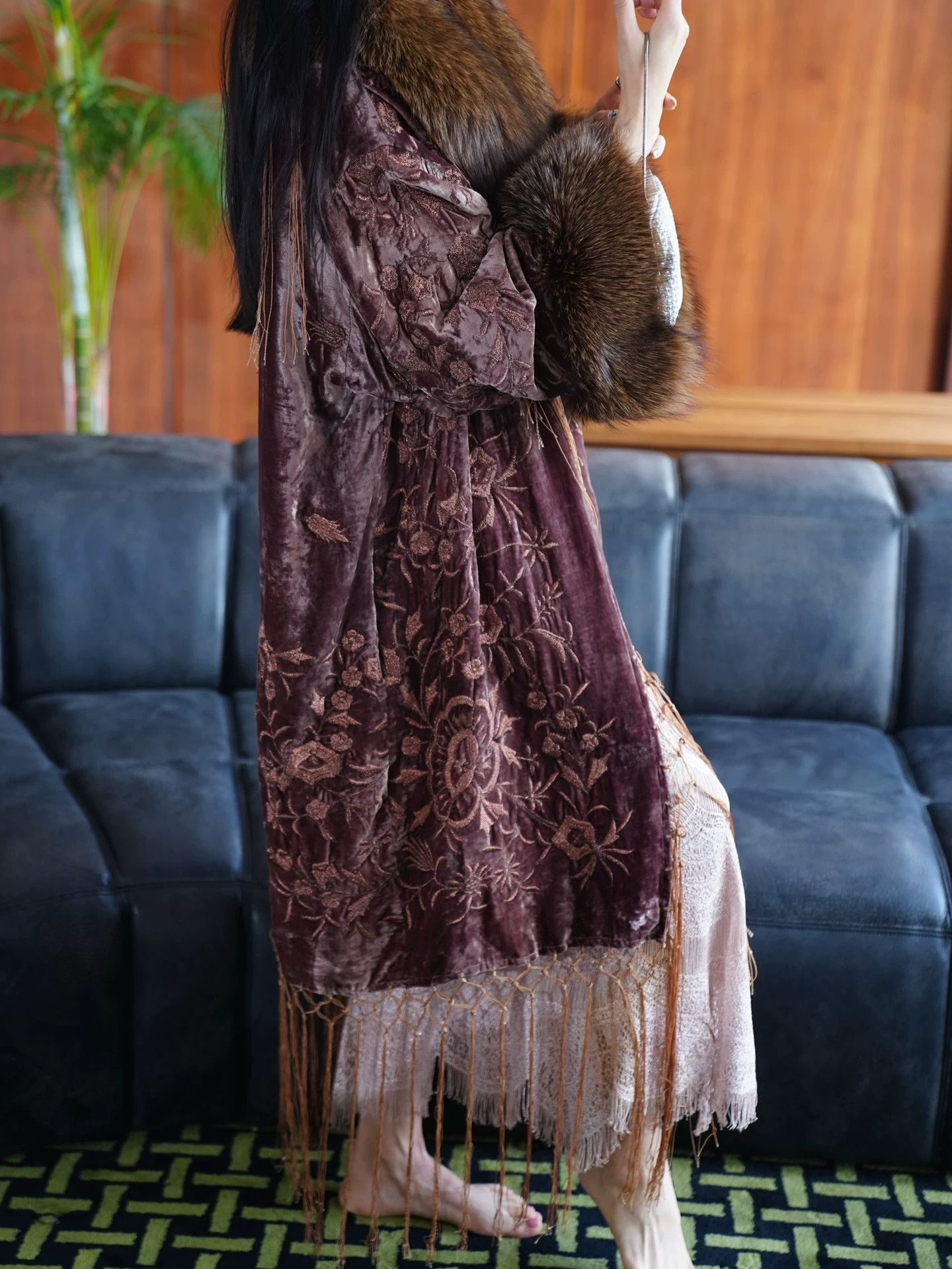 Other 1990s Vintage Plum Velvet Embroidered Tassel Fox Fur Kimono Size ONE SIZE - 8 Thumbnail