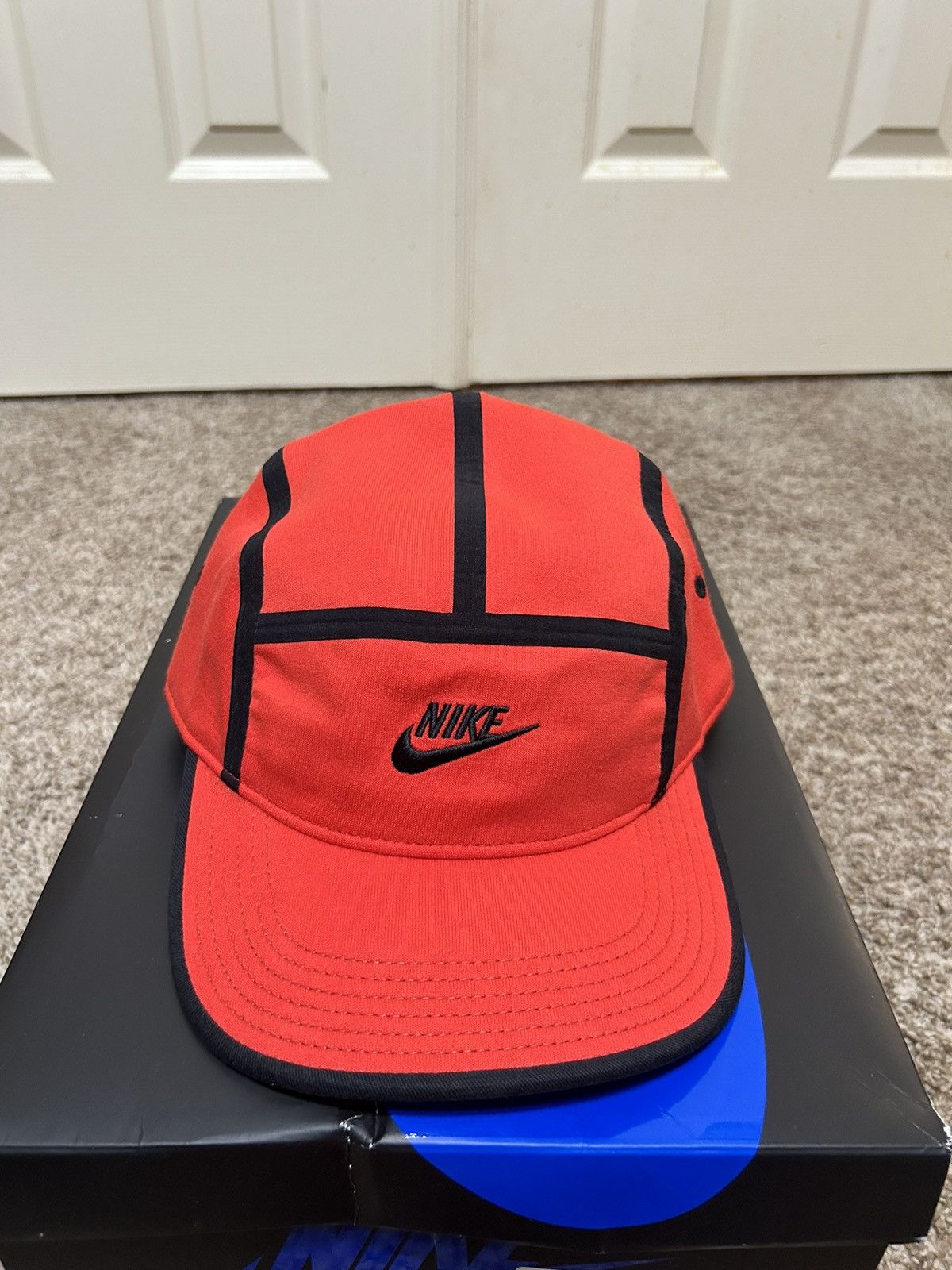 image of 2013 Nike Aw84 Adjustable Cap Red 5 Panel Hat Strapback, Men's