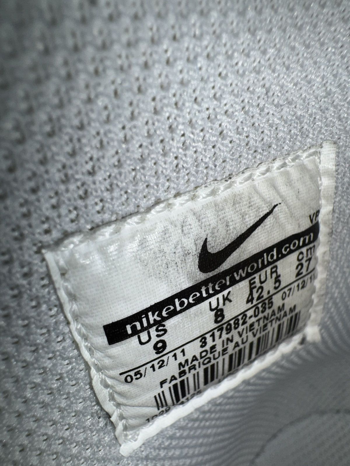 Nike Nike Dunk Panda High Top Sneakers Size US 9 / EU 42 - 4 Thumbnail