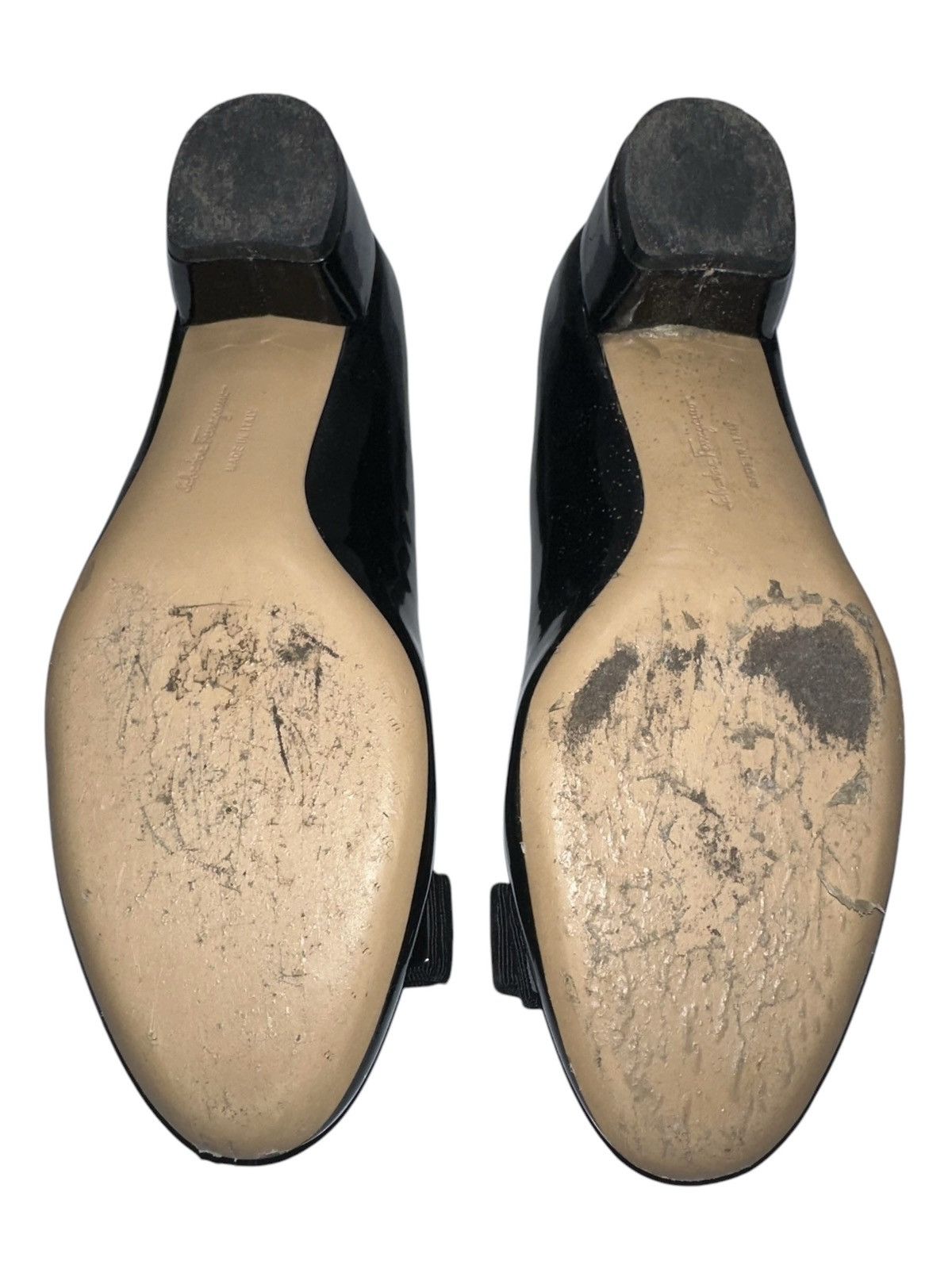 Salvatore Ferragamo Salvatore Ferragamo Black Leather Vera Bow Pump Heel SZ 5D Size US 5 / IT 35 - 5 Thumbnail