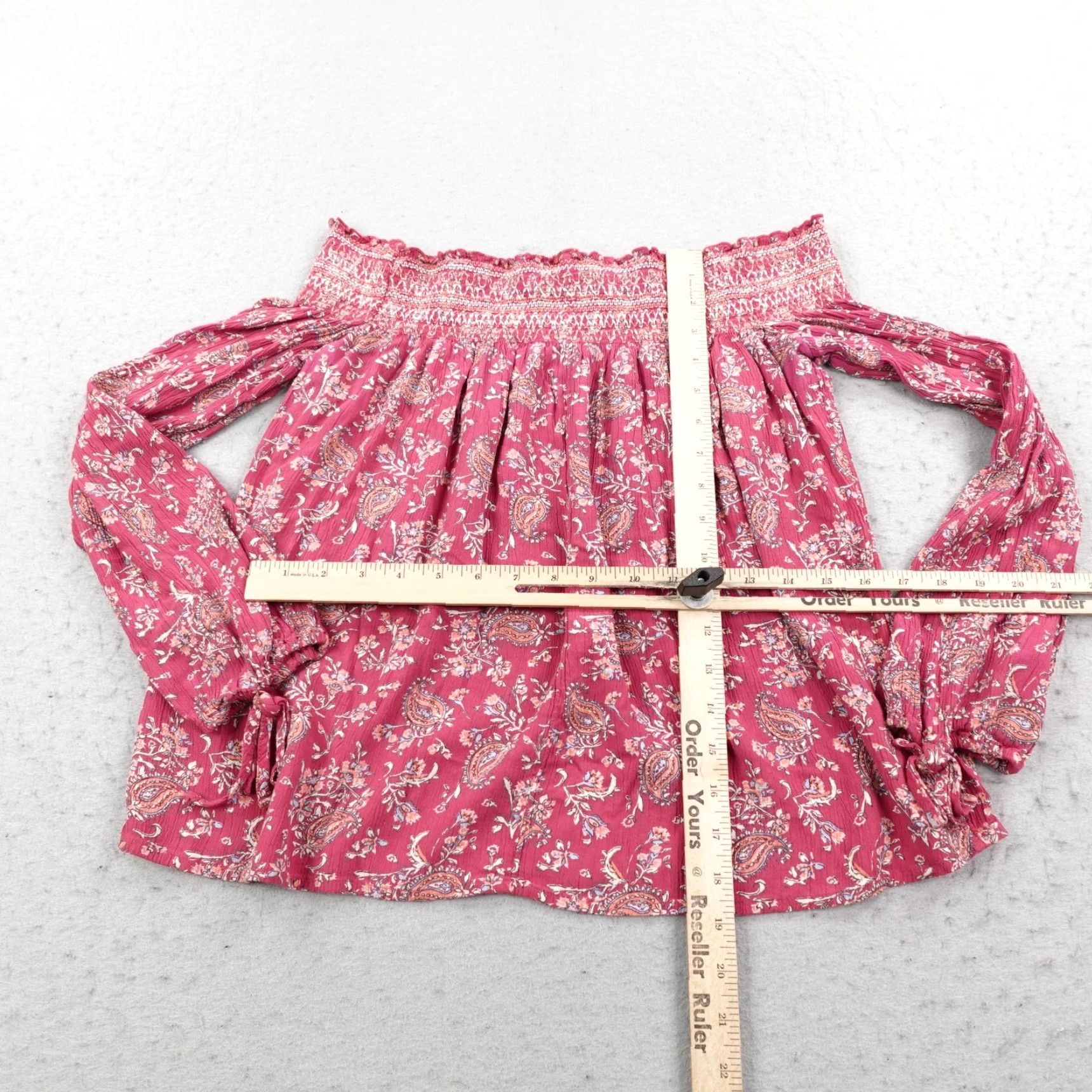 Abercrombie & Fitch Abercrombie & Fitch Shirt Womens Small Pink Paisley Off Shoulder Peasant Top Size S / US 4 / IT 40 - 5 Thumbnail
