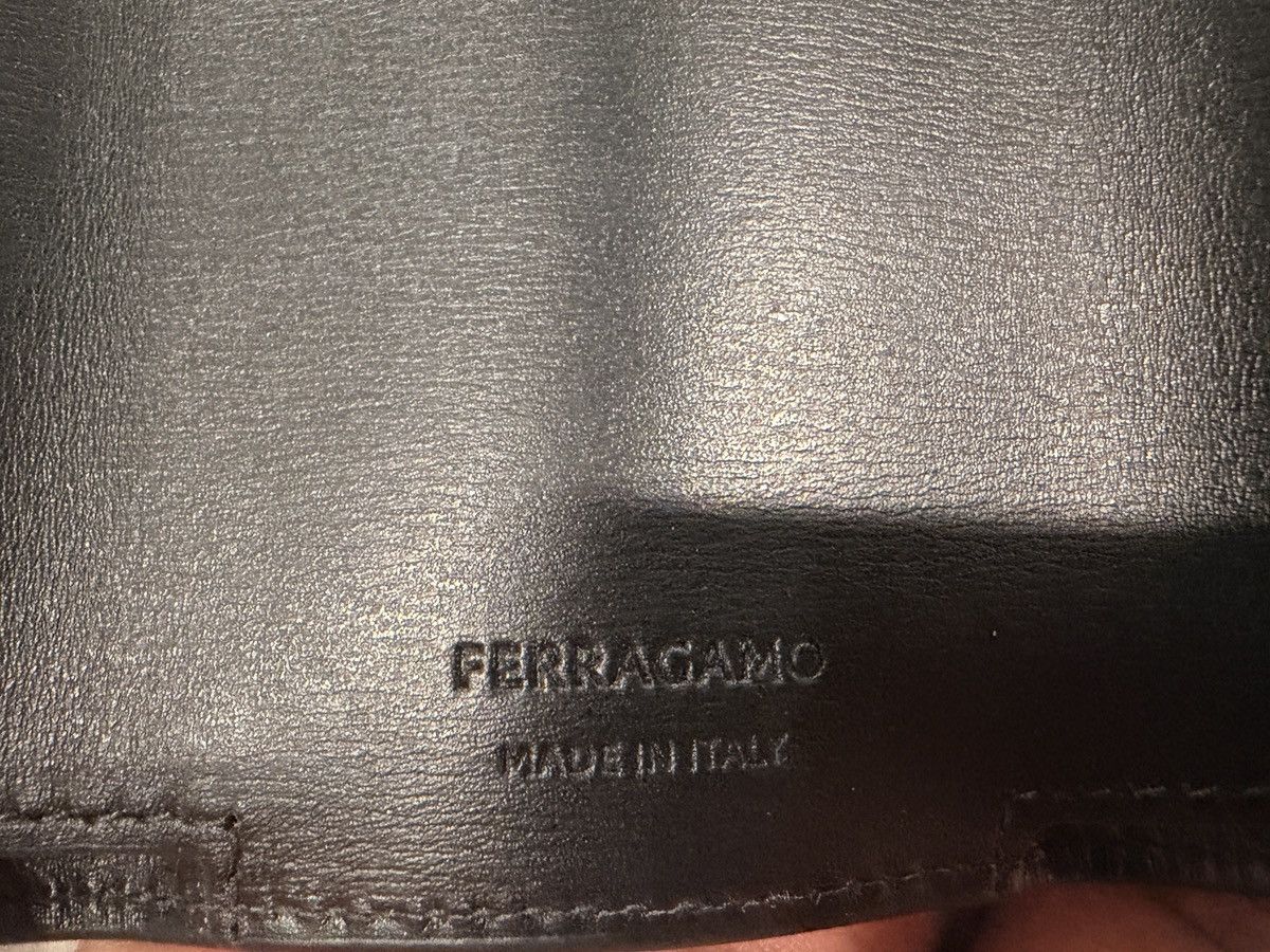 Salvatore Ferragamo Ferragamo Trifold Wallet - AUTHENTIC Size ONE SIZE - 5 Thumbnail