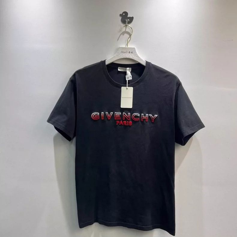 Givenchy Givenchy Letter print embroidered logo short-sleeve Size US M / EU 48-50 / 2 - 1 Thumbnail