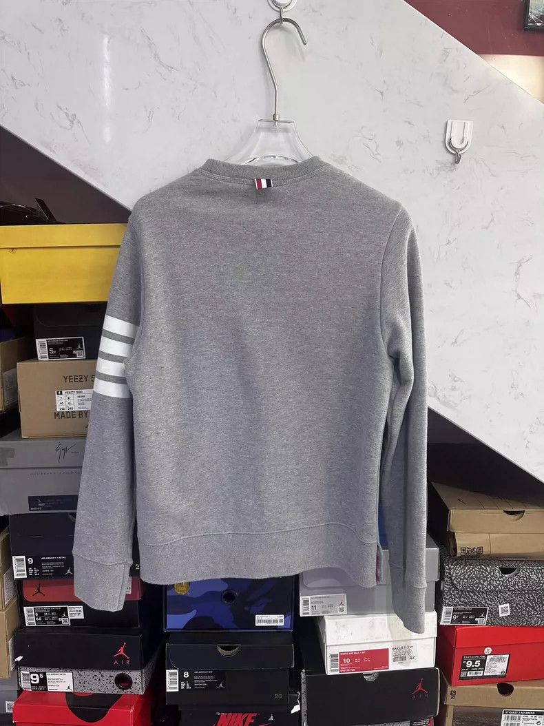 Thom Browne Thom Browne White stripes on the arm Gray sweatshirt 2506-N Size US M / EU 48-50 / 2 - 2 Thumbnail