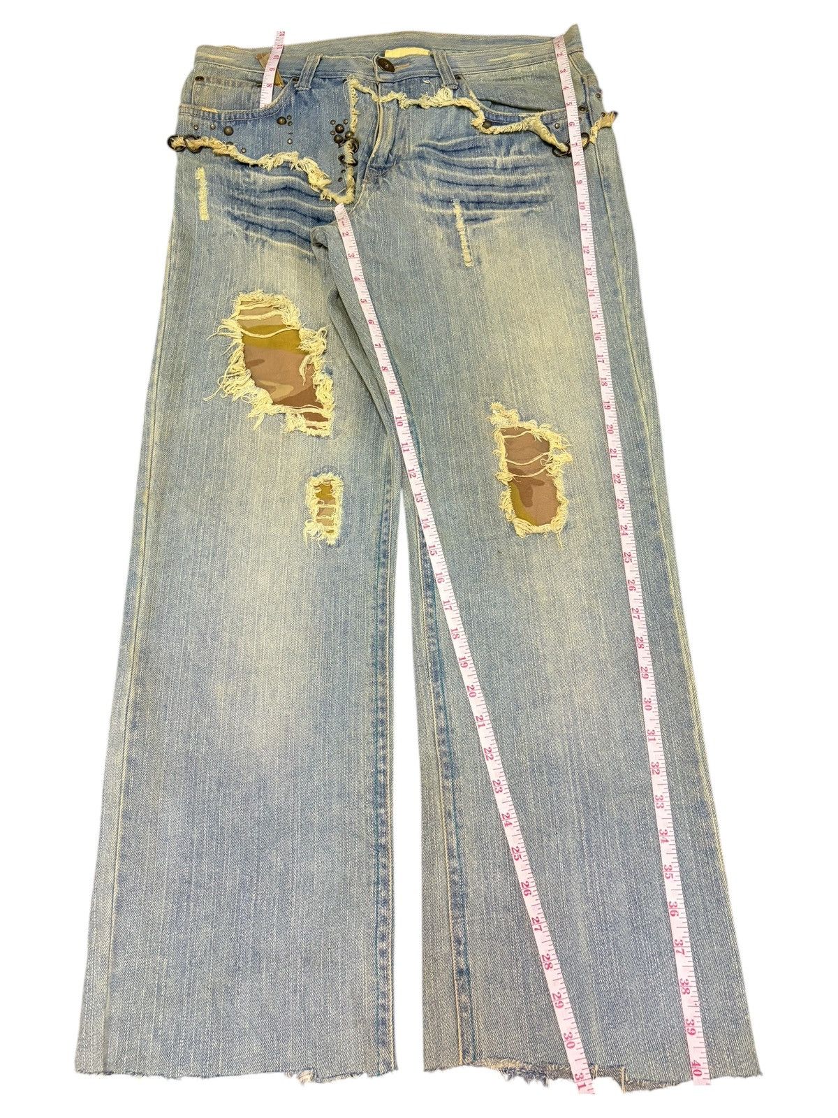 Le Grande Bleu (L.G.B.) Vintage Japanese Brand Pierced Studded Distress Baggy Jeans Size US 33 - 7 Thumbnail