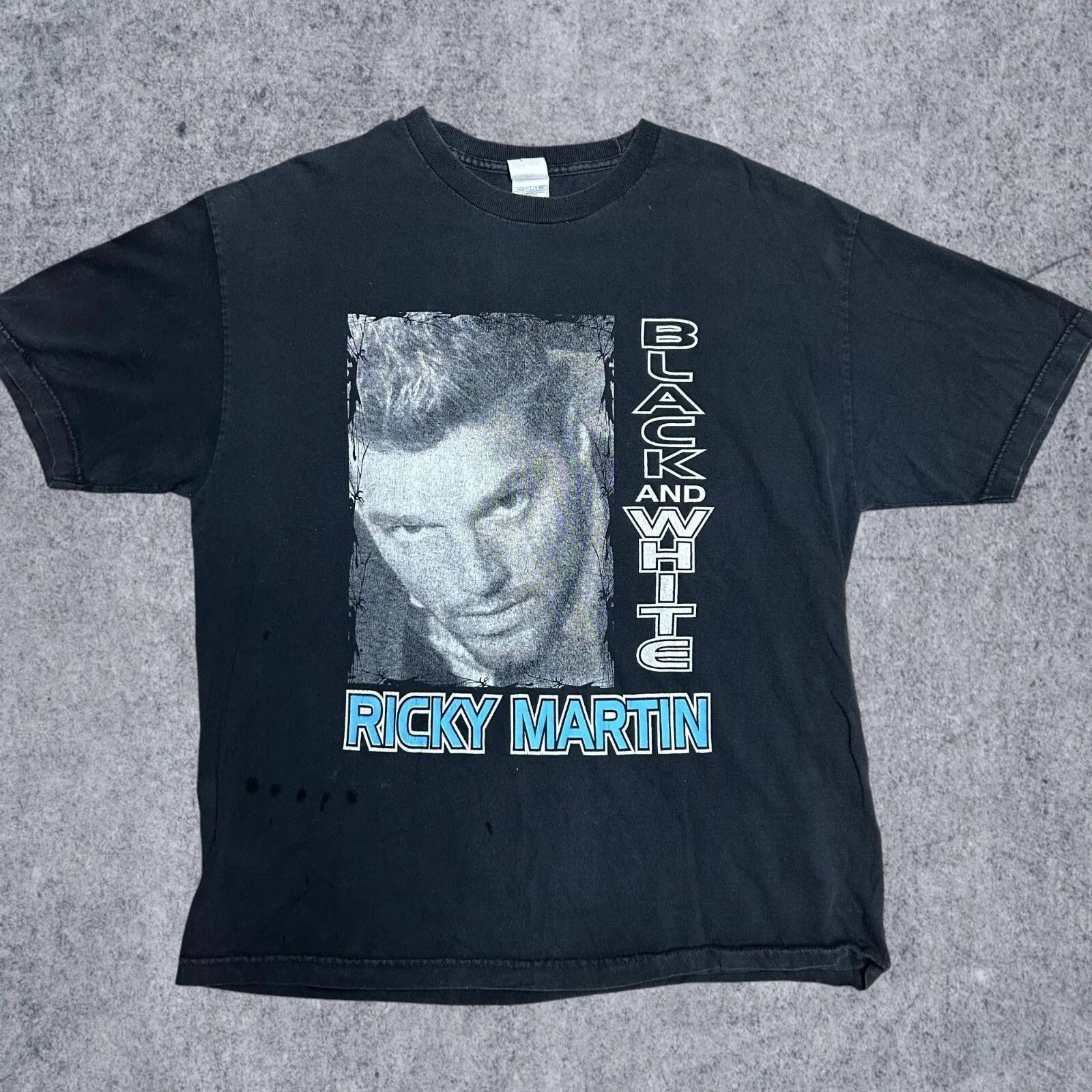 The Unbranded Brand Ricky Martin Super Bowl Concert Tour Shirt XL Size US XL / EU 56 / 4 - 1 Thumbnail