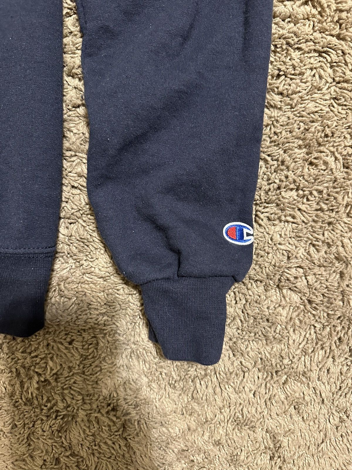 Champion × NCAA × Vintage Vintage NCAA Champion Notre Dame hoodie 00s size XS Size US XS / EU 42 / 0 - 2 Thumbnail