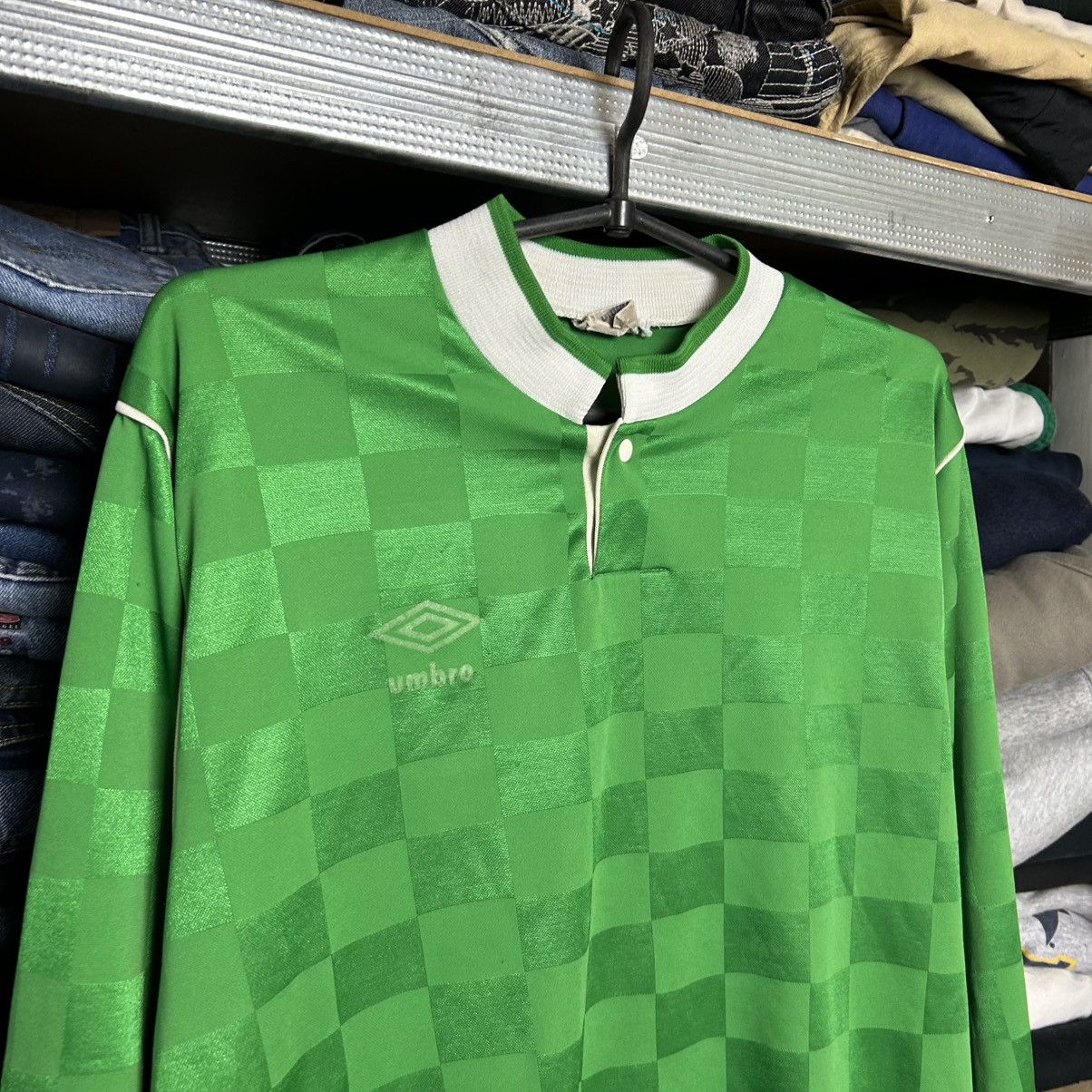 Umbro Vintage Umbro 90’s Number 8 player soccer longsleeve jersey Size US L / EU 52-54 / 3 - 2 Thumbnail