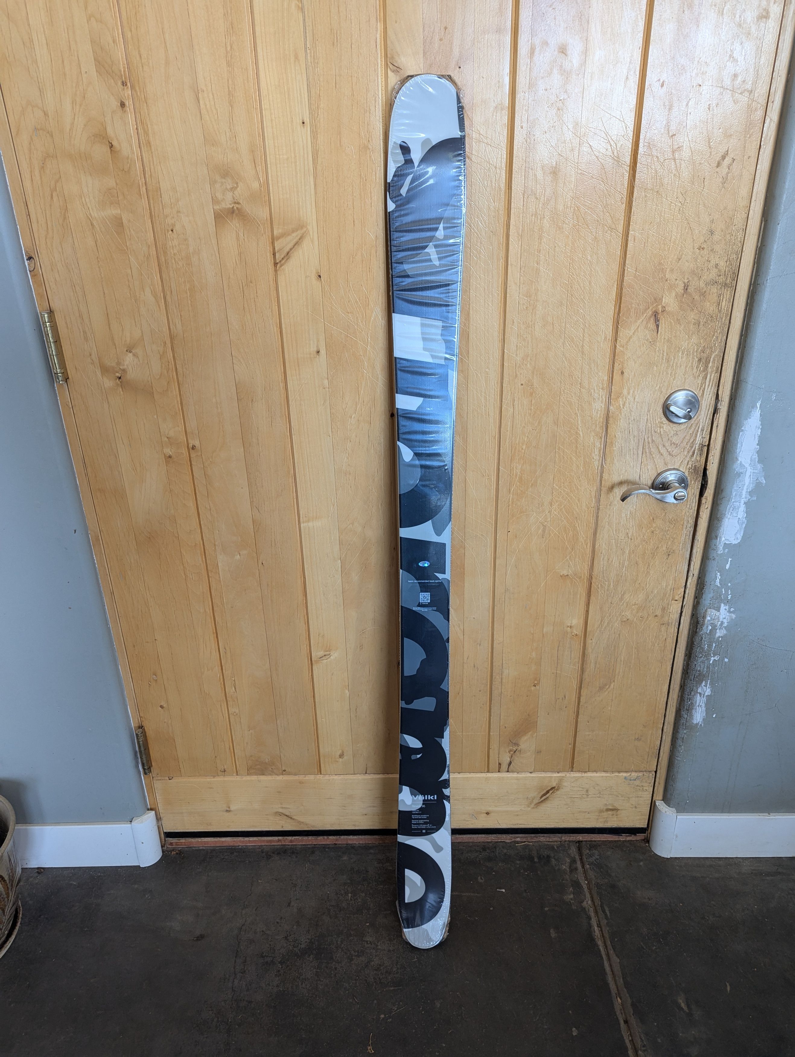 Supreme Supreme x Völkl Black Camo 165cm Size ONE SIZE - 1 Thumbnail