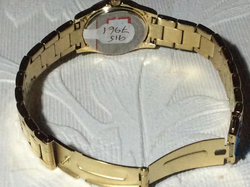 Designer Accurist ladies gold bracelet watch Size ONE SIZE - 9 Thumbnail
